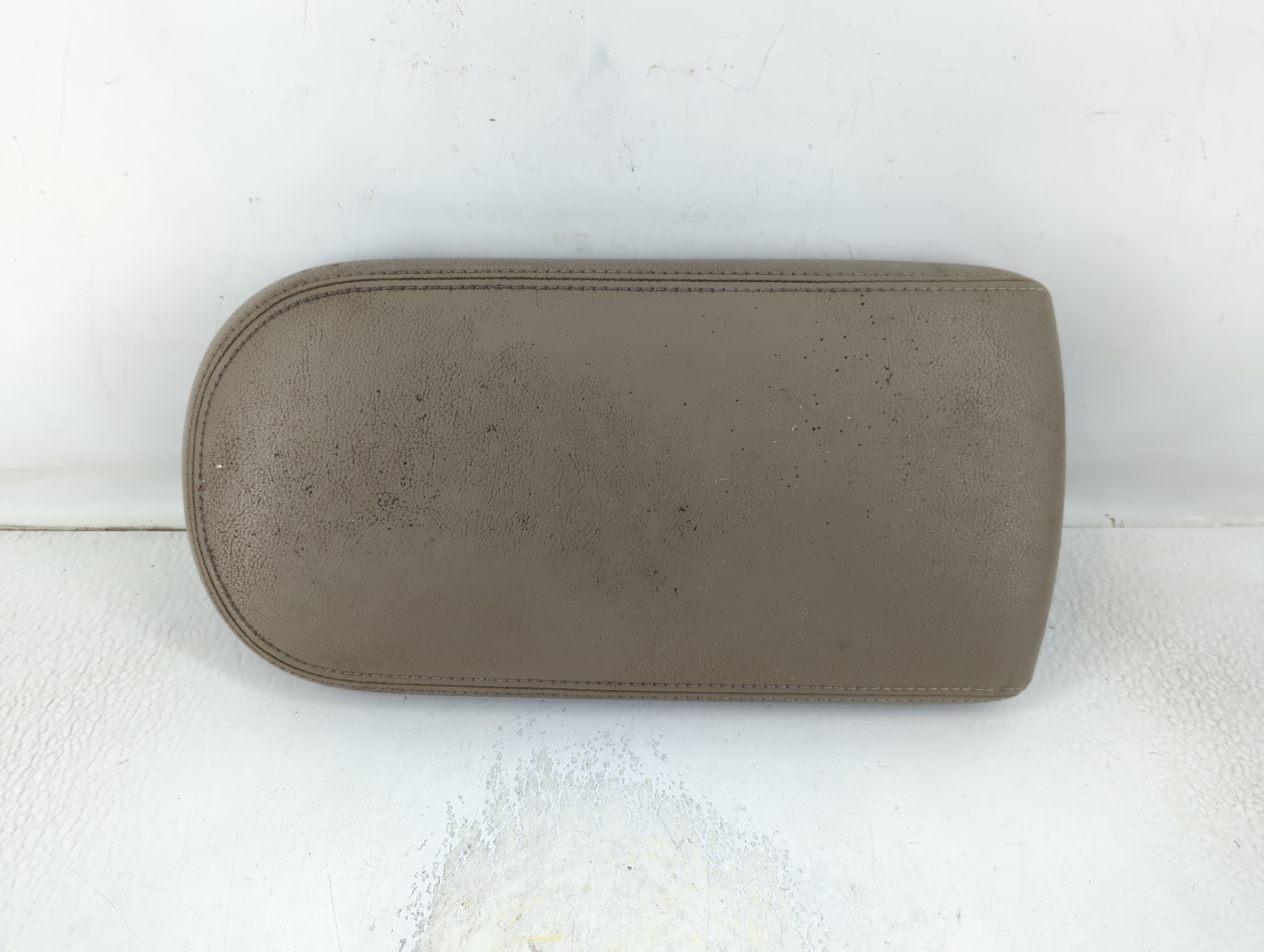 Picture of 2006 Mercury Montego Center Console Armrest Cover Lid Grey 797736