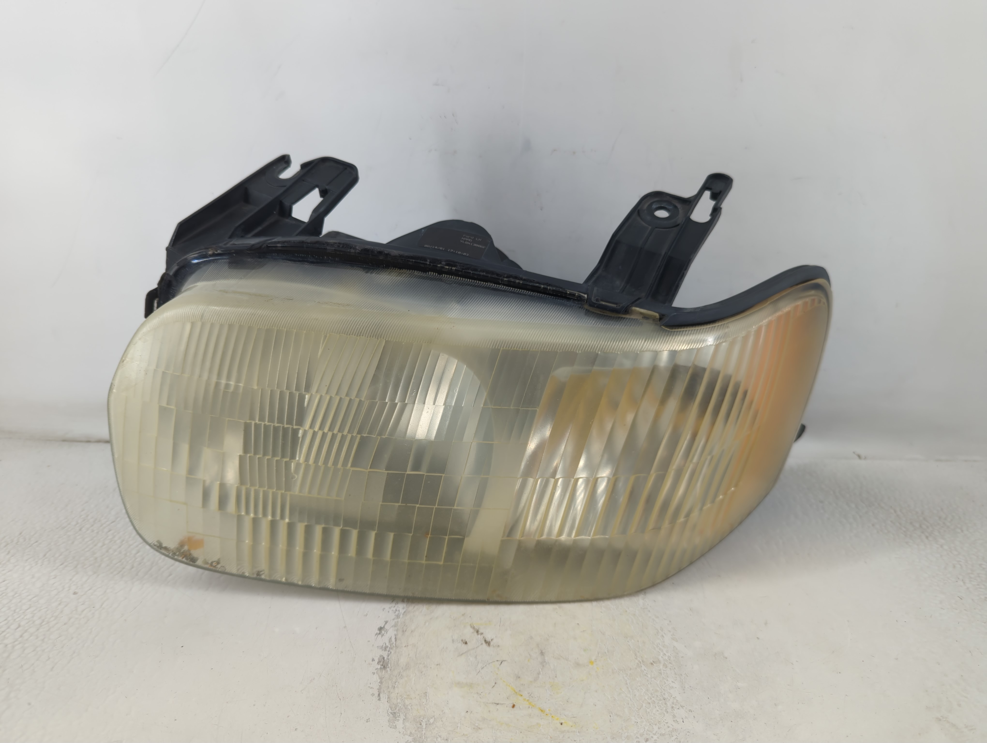 2001-2004 Ford Escape Driver Left Oem Head Light Headlight Lamp 797792 - Oemusedautoparts1.com
