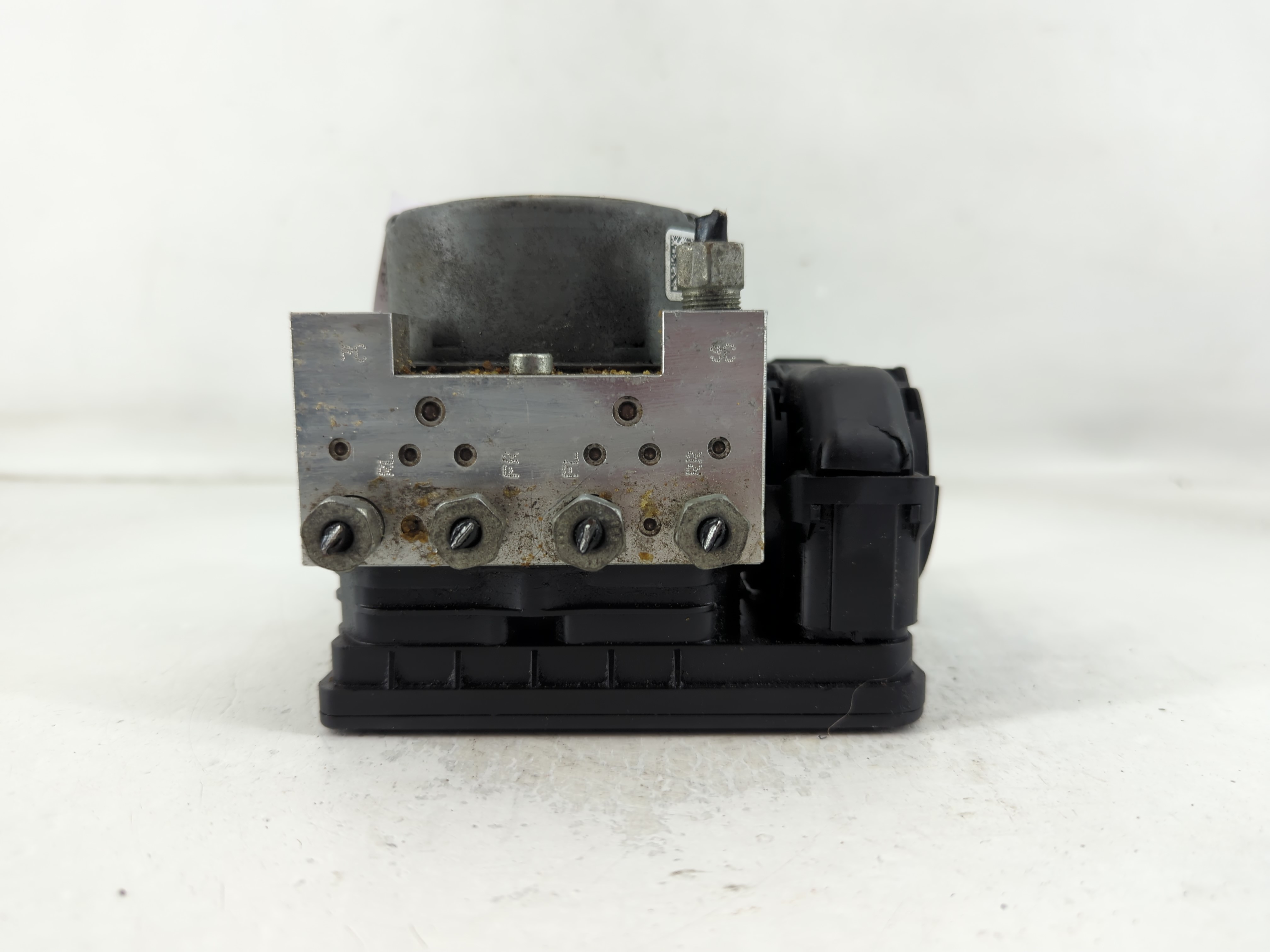 2016-2016 Cadillac Xts Abs Pump Control Module 797829 - Oemusedautoparts1.com