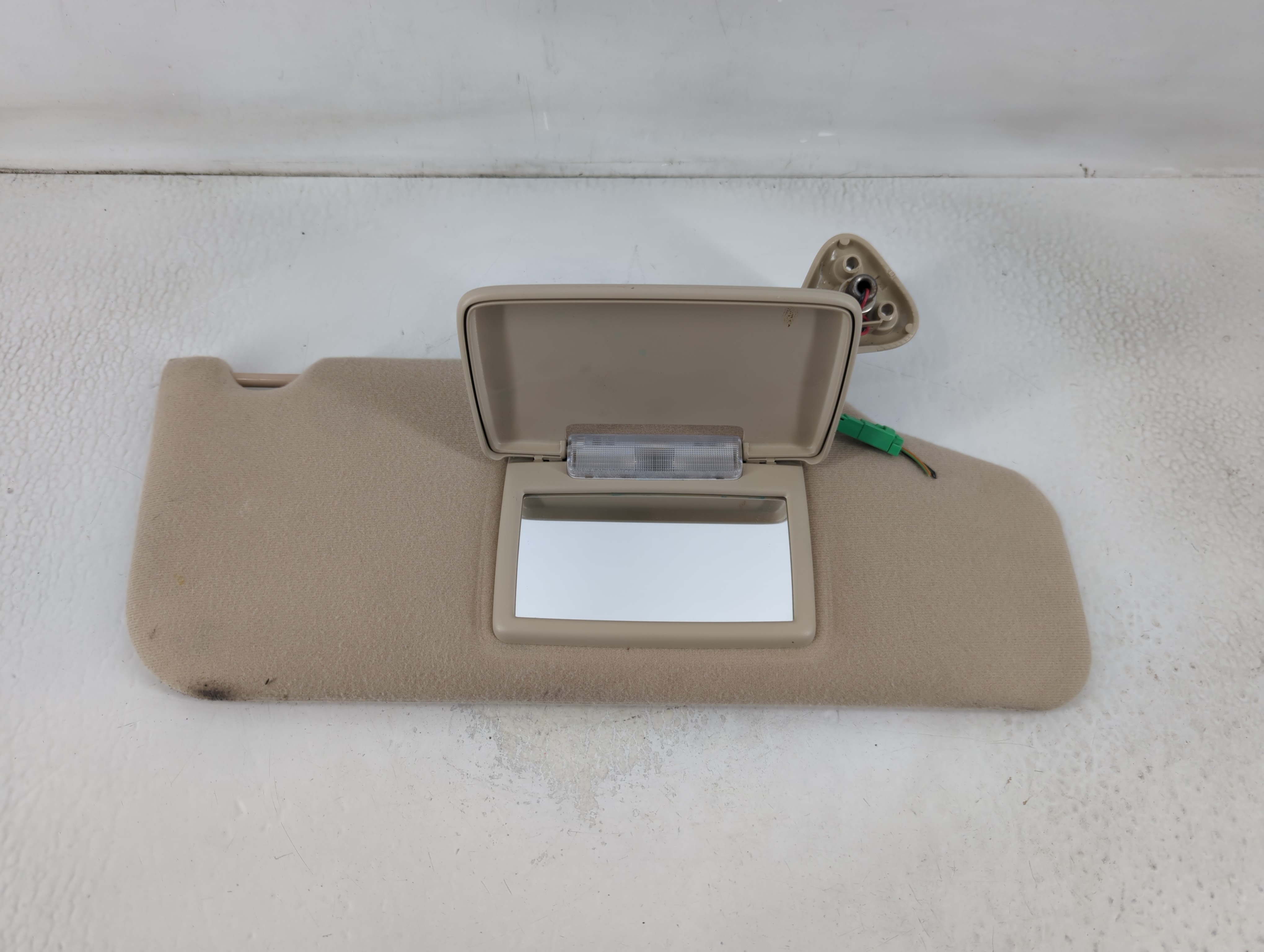 Picture of 2005-2007 Mercury Montego Passenger Sun Visor Mirror Right Sunvisor Beige 797836