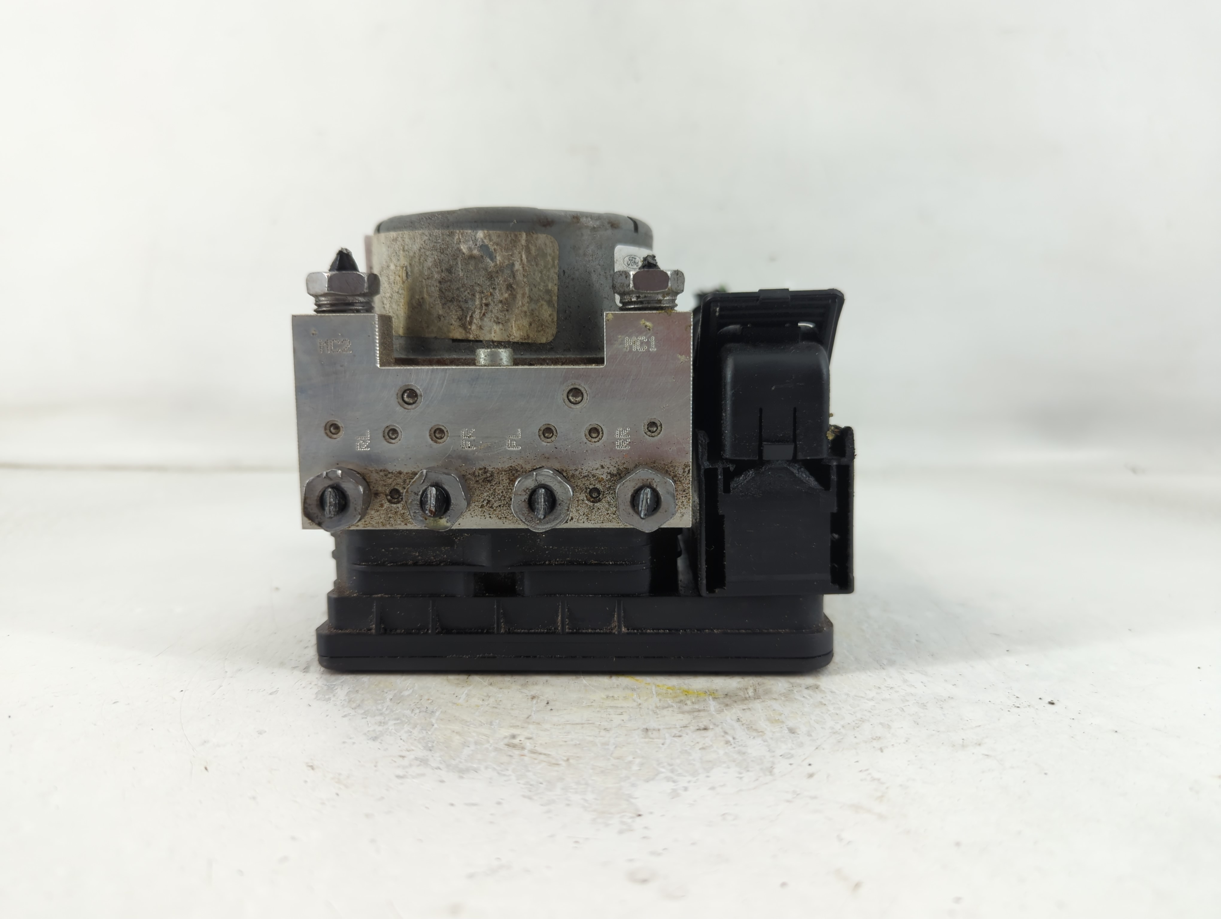 2019-2022 Ford Mustang Abs Pump Control Module 797907 - Oemusedautoparts1.com