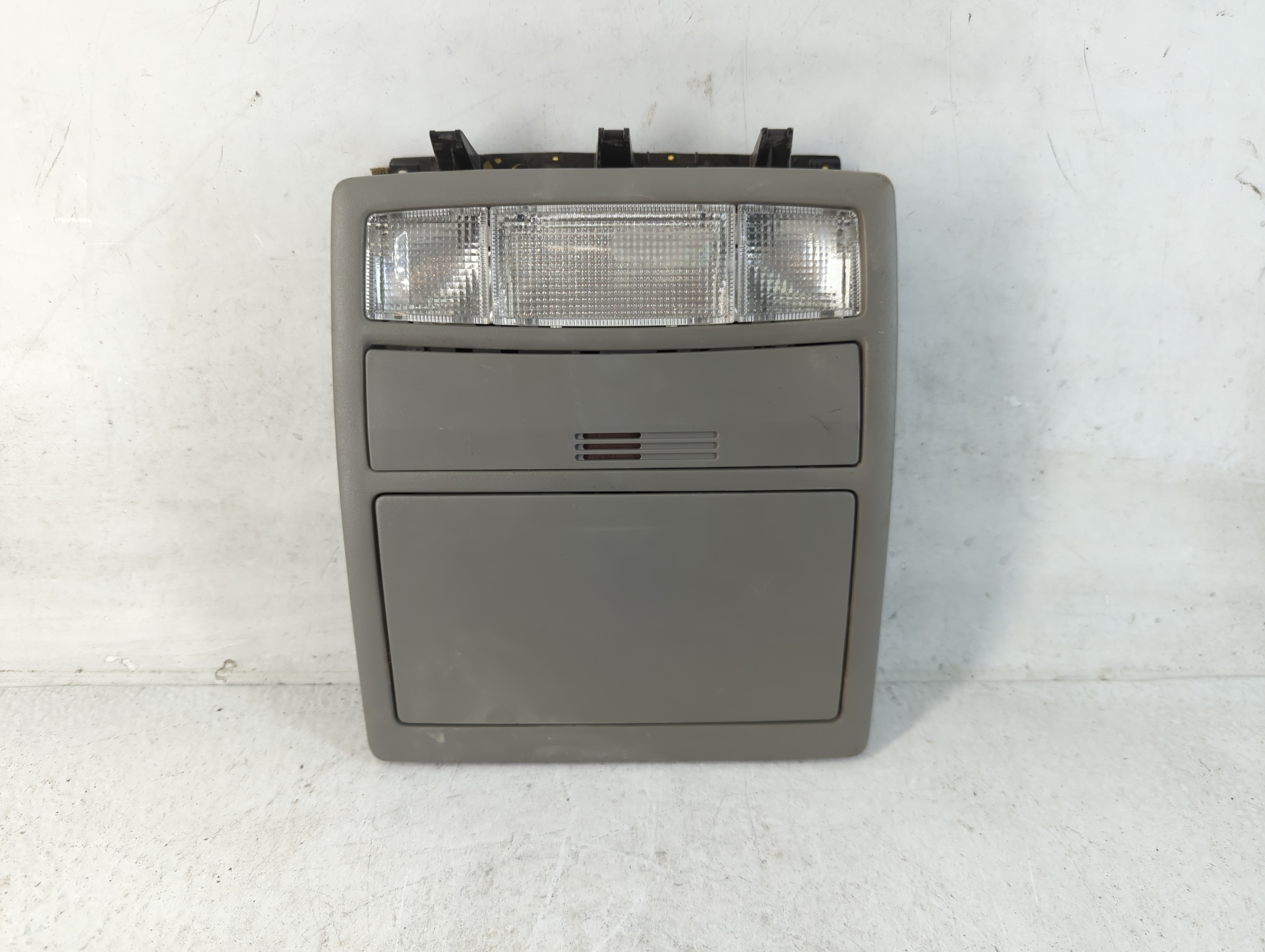 2011 Toyota Camry Overhead Roof Console 798144 - Oemusedautoparts1.com