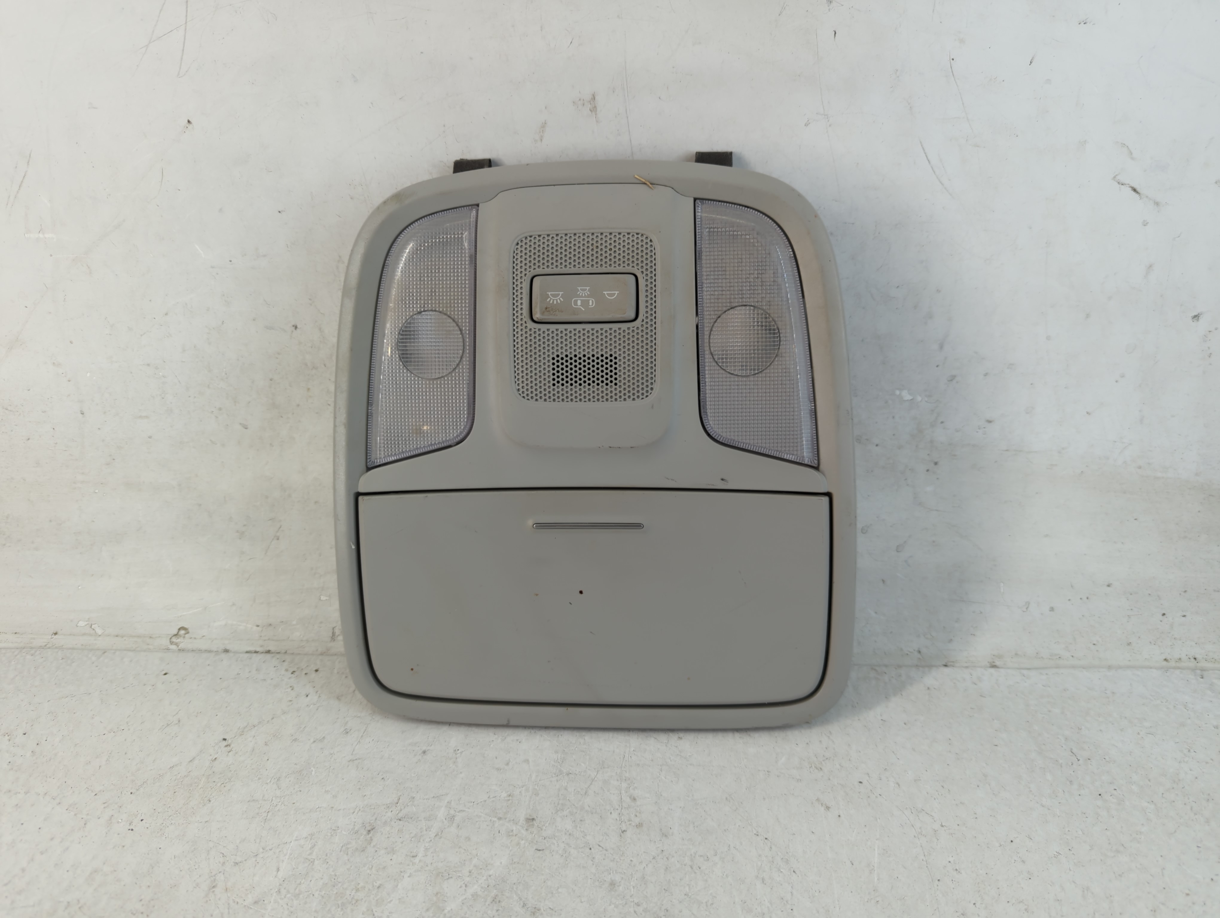 2019 Kia Optima Overhead Roof Console 798149 - Oemusedautoparts1.com