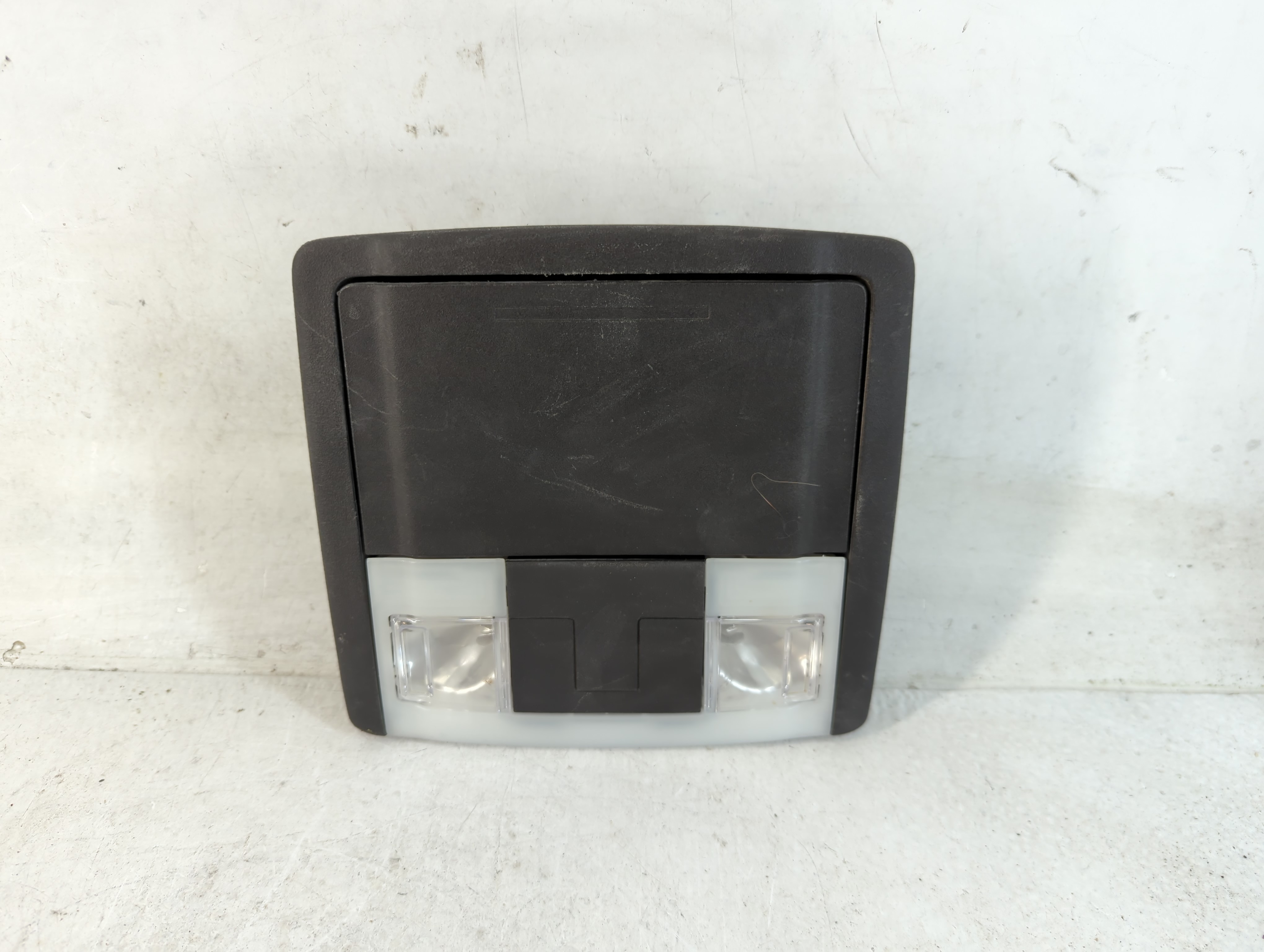 2014 Ford Explorer Overhead Roof Console 798163 - Oemusedautoparts1.com