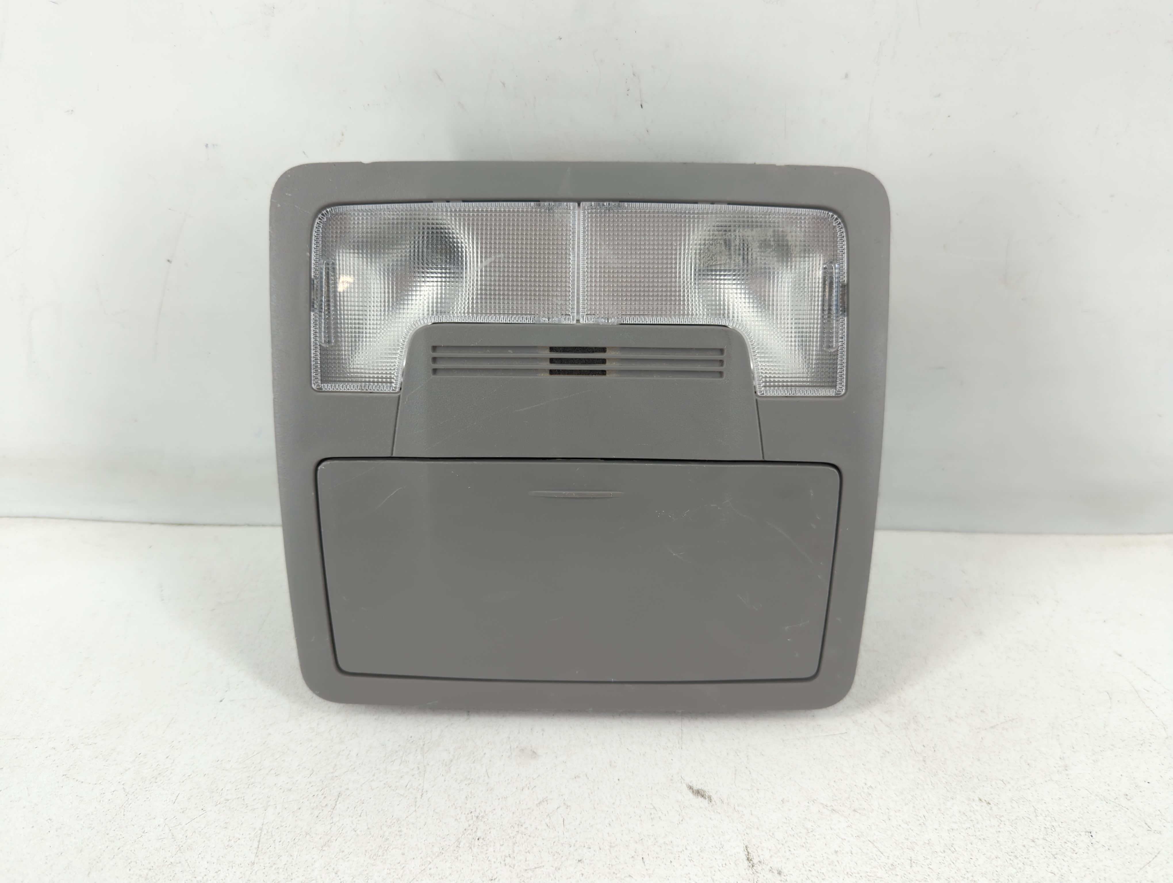 2016 Toyota Camry Overhead Roof Console 798165 - Oemusedautoparts1.com