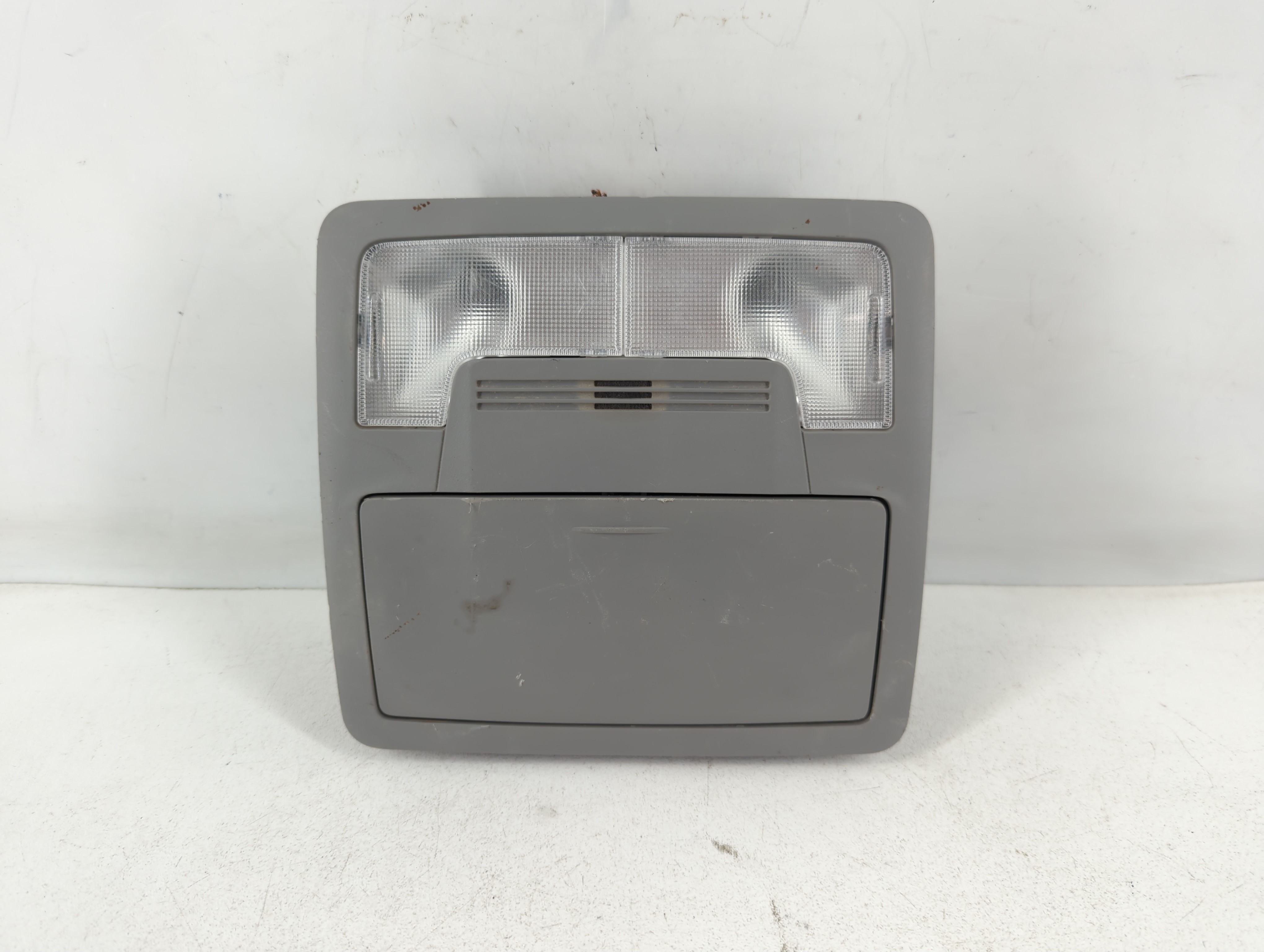 2014 Toyota Camry Overhead Roof Console 798166 - Oemusedautoparts1.com