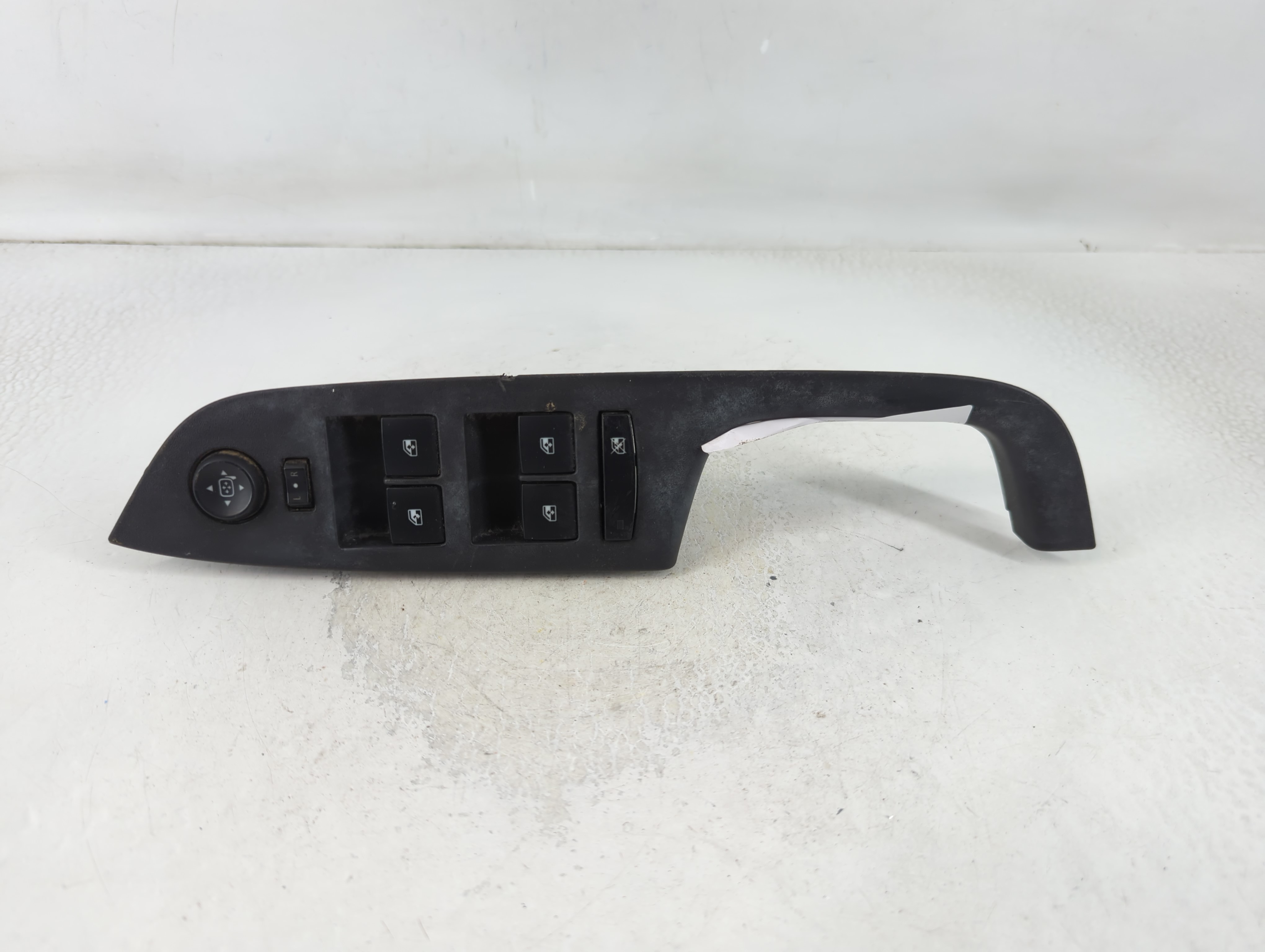 2010-2017 Chevrolet Equinox Driver Left Door Master Power Window Switch 798173 - Oemusedautoparts1.com