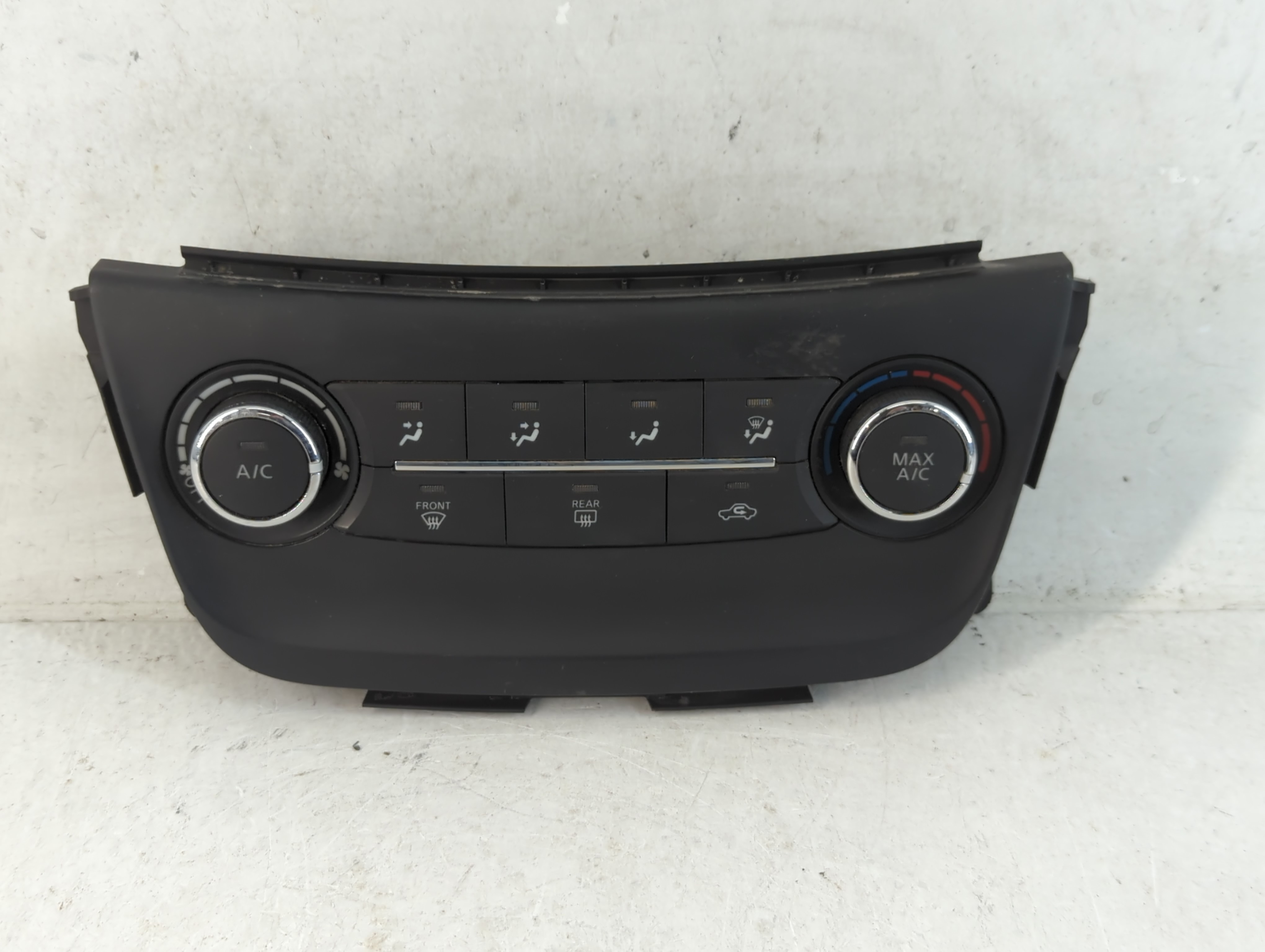 2015-2019 Nissan Sentra Ac Heater Climate Control Temperature Oem 798307 - Oemusedautoparts1.com