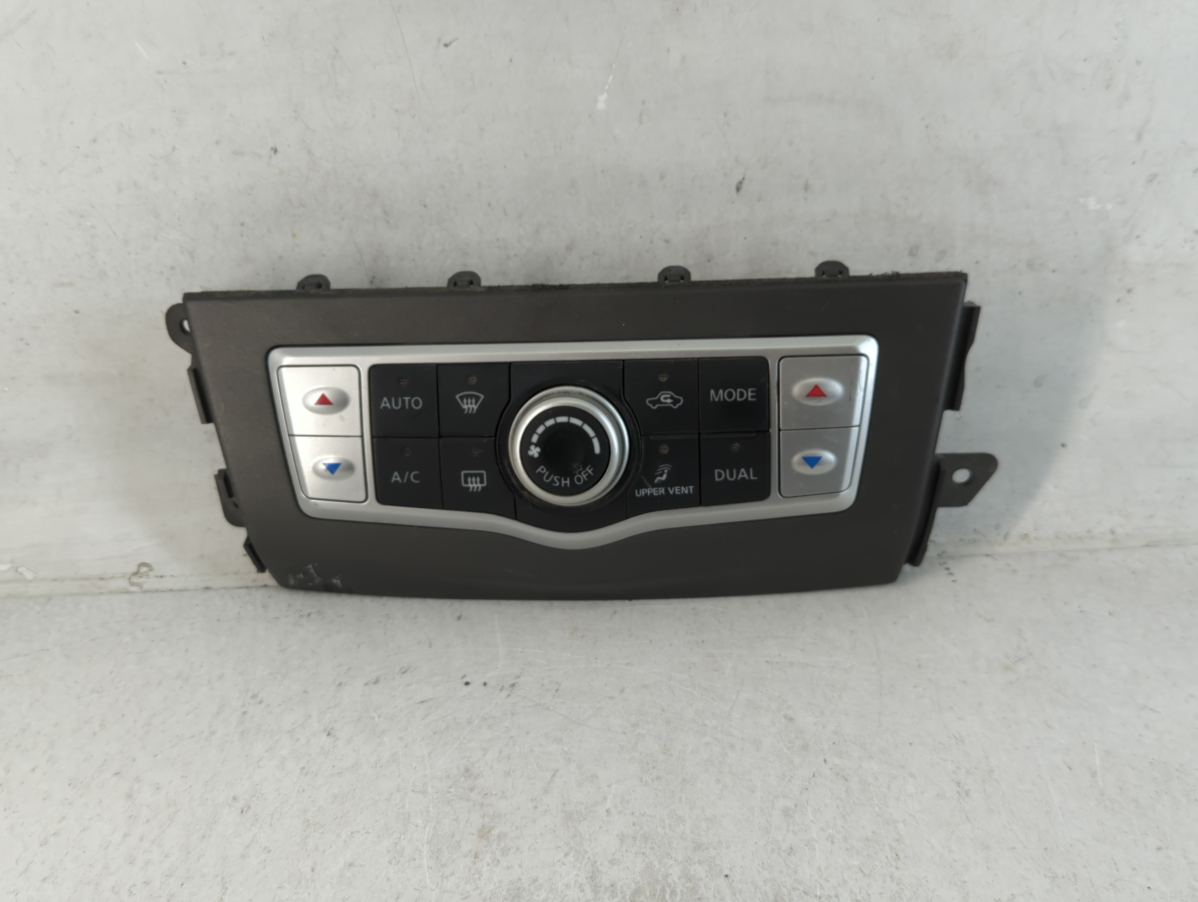 2010-2014 Nissan Murano Ac Heater Climate Control 27500 1v40a 798313 - Oemusedautoparts1.com