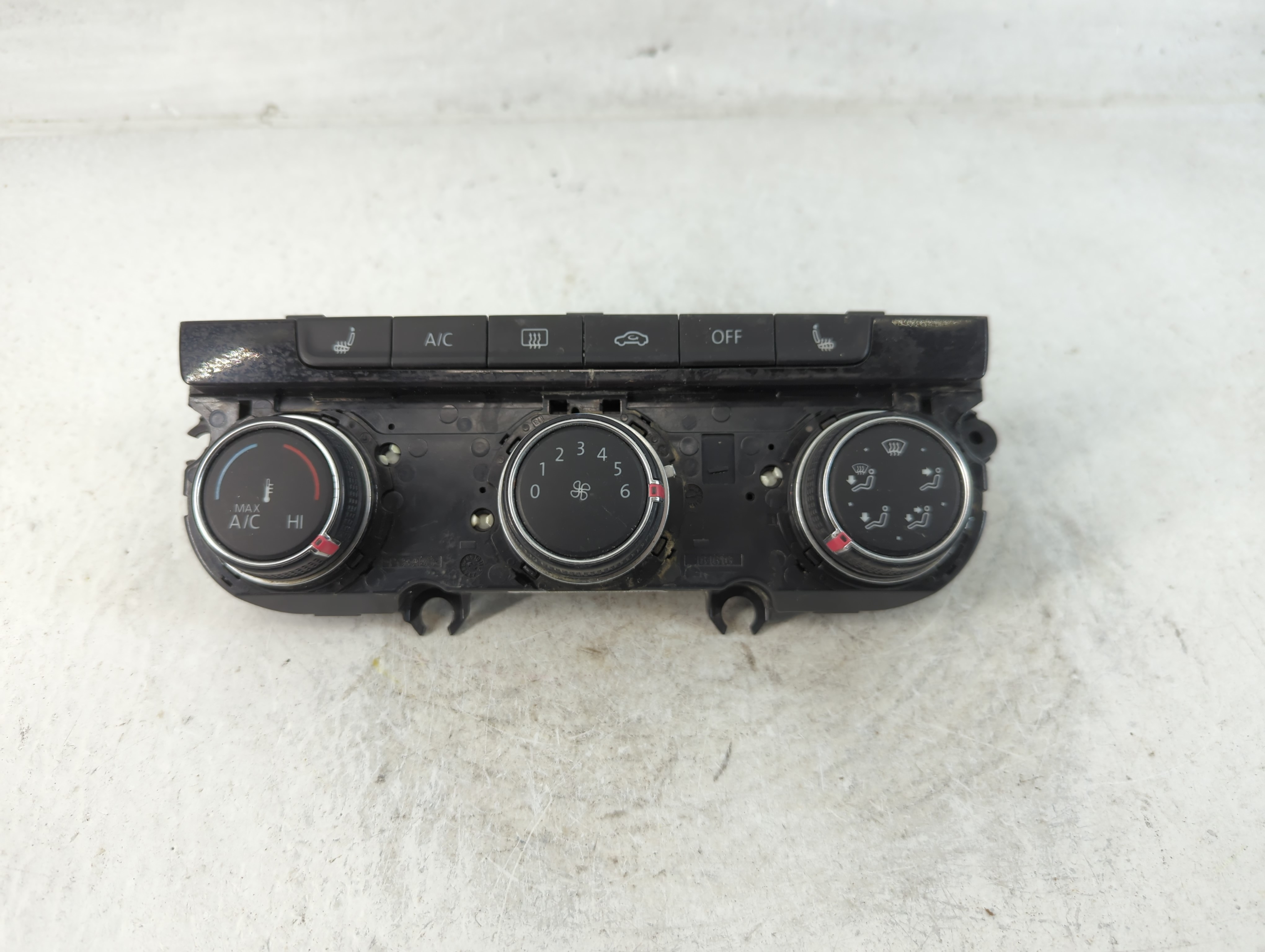 2015-2015 Volkswagen Golf Ac Heater Climate Control 5g0907426r 798386 - Oemusedautoparts1.com