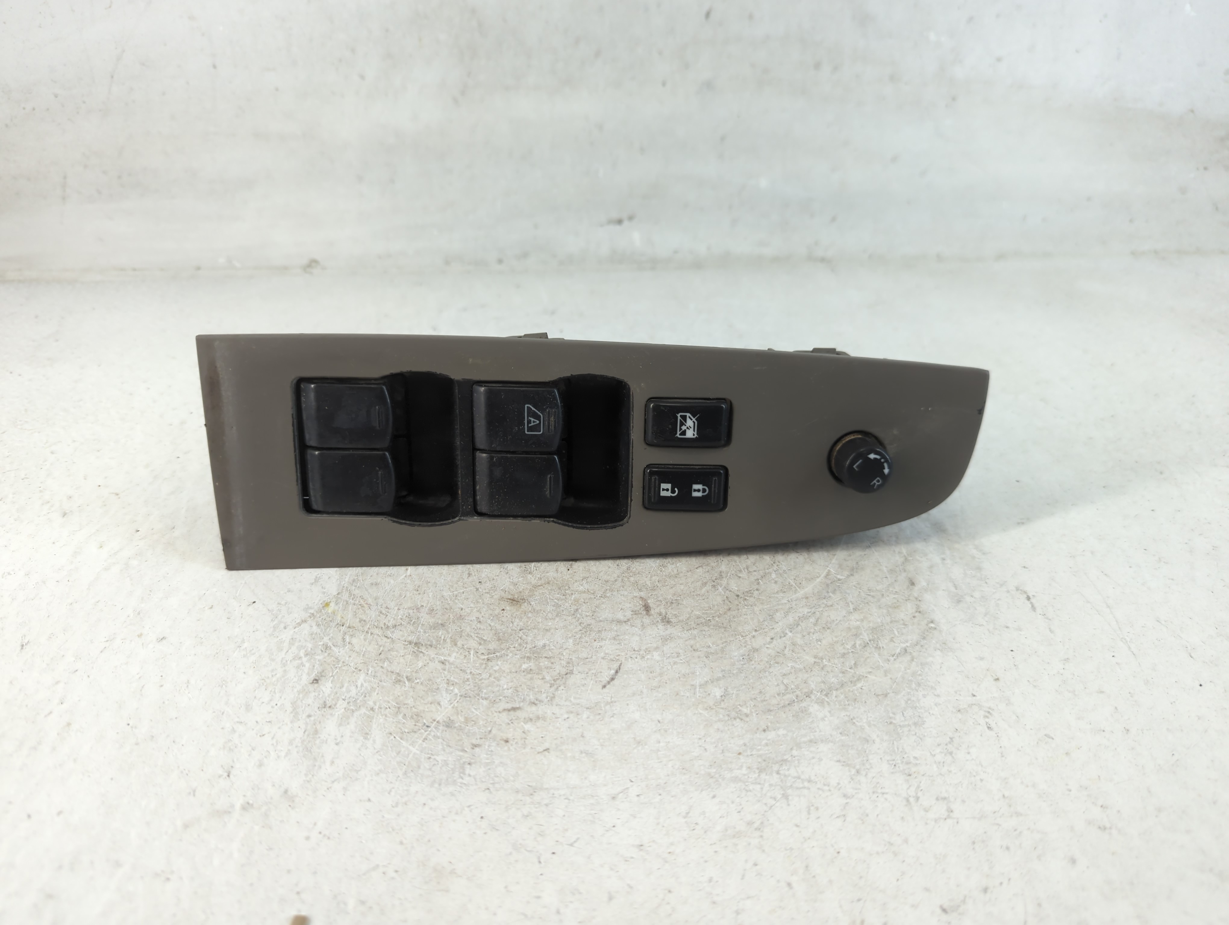 2007-2012 Nissan Altima Driver Left Door Master Power Window Switch 798434 - Oemusedautoparts1.com