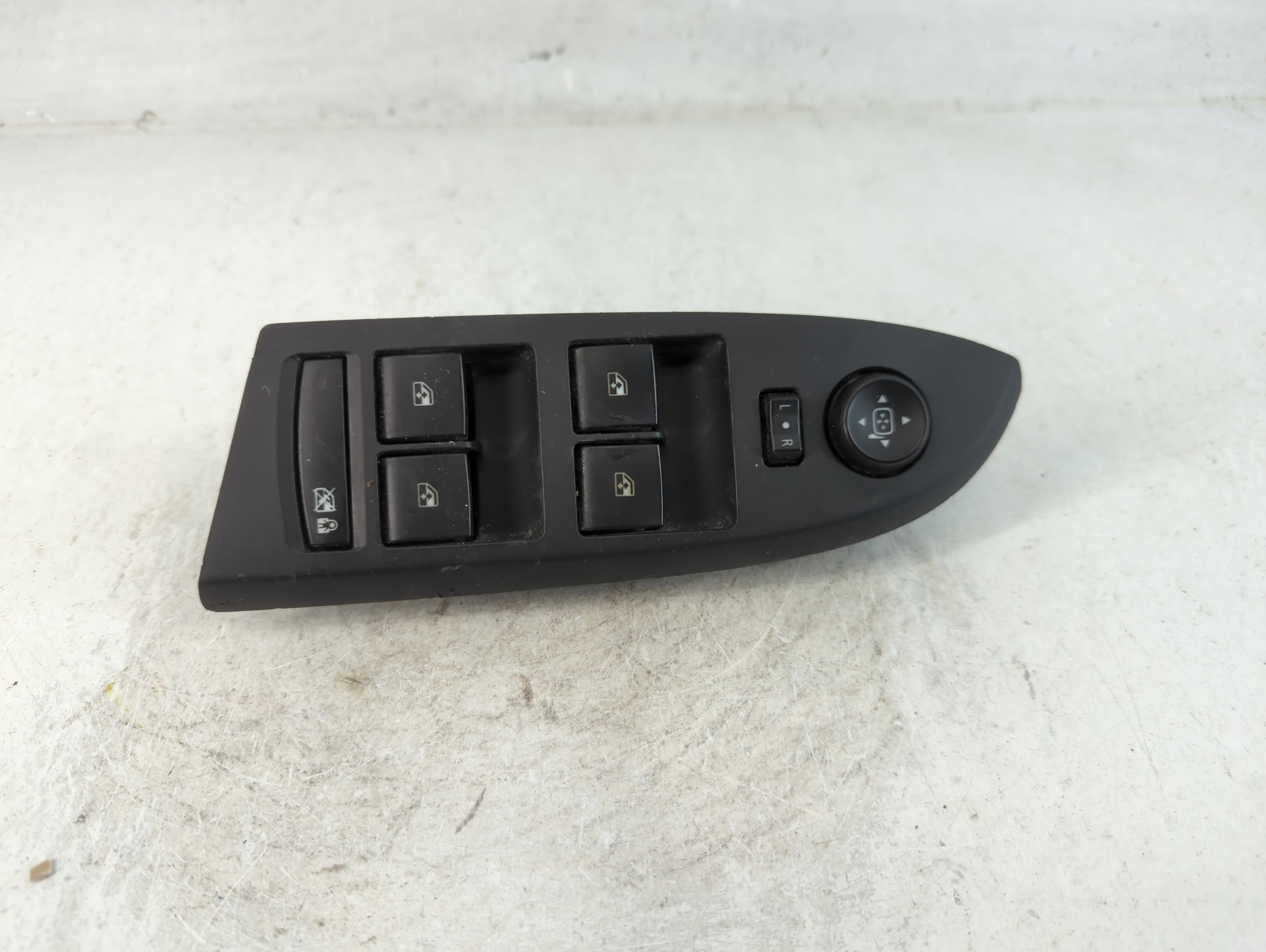2011-2015 Chevrolet Volt Driver Left Door Master Power Window Switch 798445 - Oemusedautoparts1.com