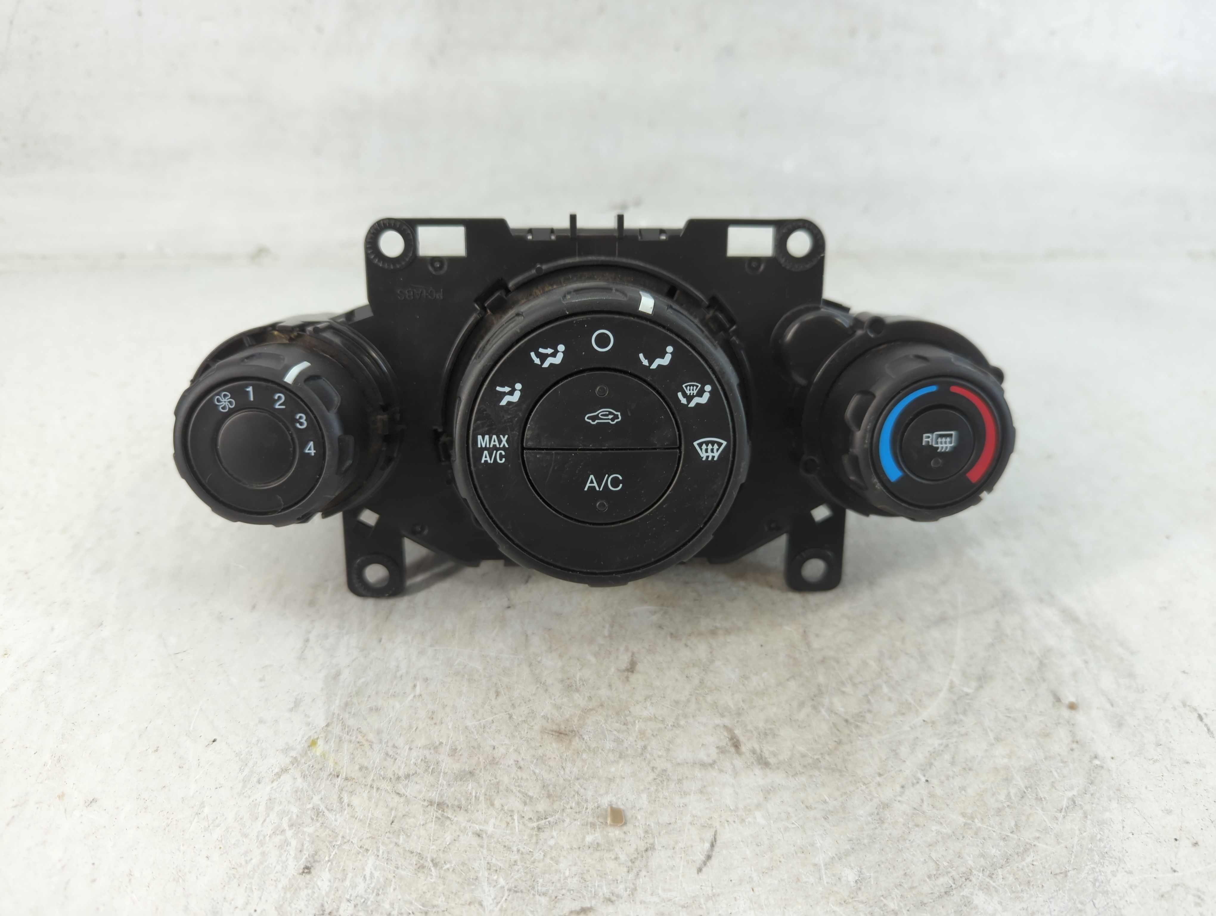 2014-2019 Ford Fiesta Ac Heater Rear Climate Control D2bt 19980 Ae 798477 - Oemusedautoparts1.com