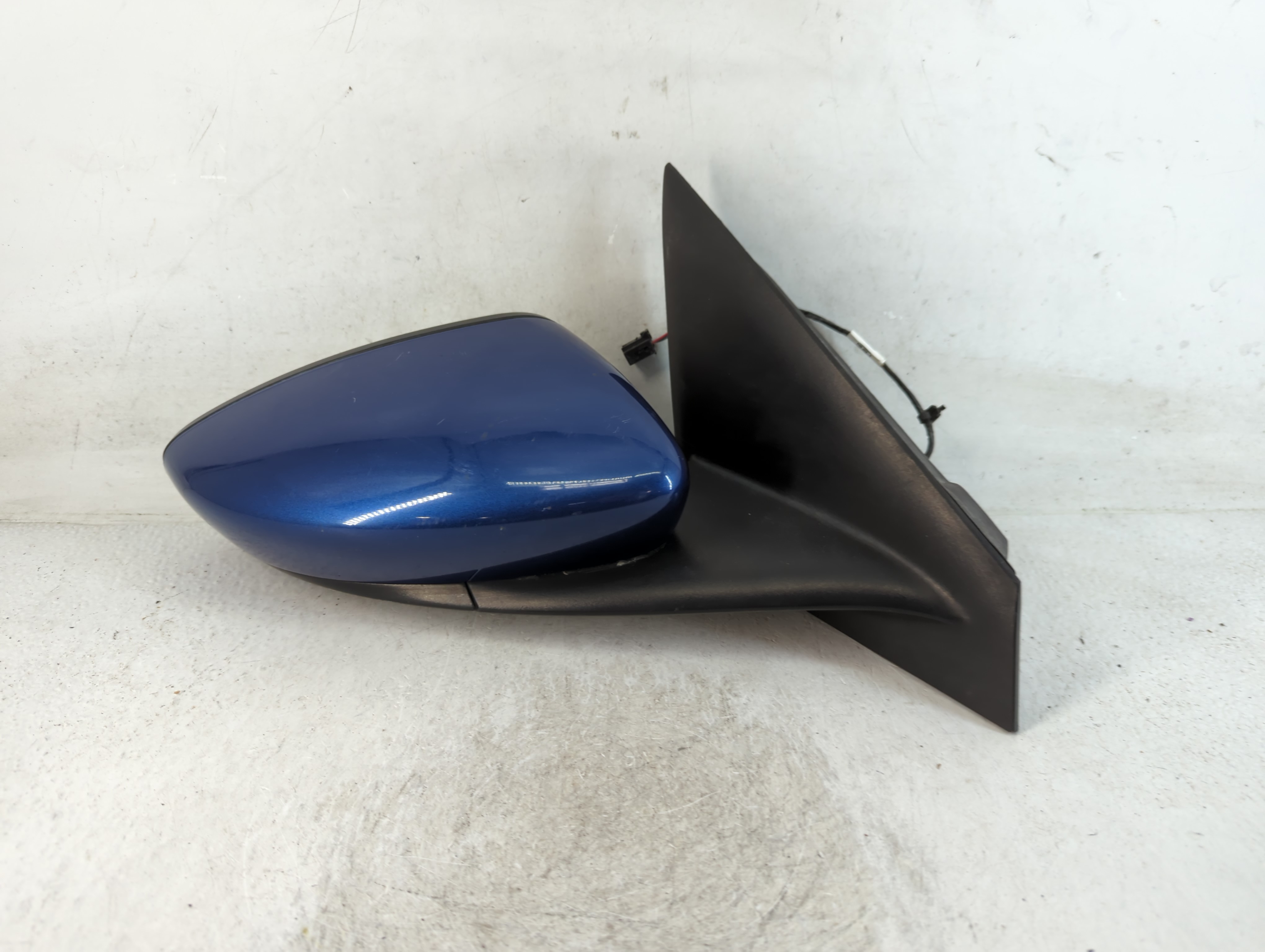2015 Chrysler 200 Passenger Right Side View Power Door Mirror Blue 798670 - Oemusedautoparts1.com