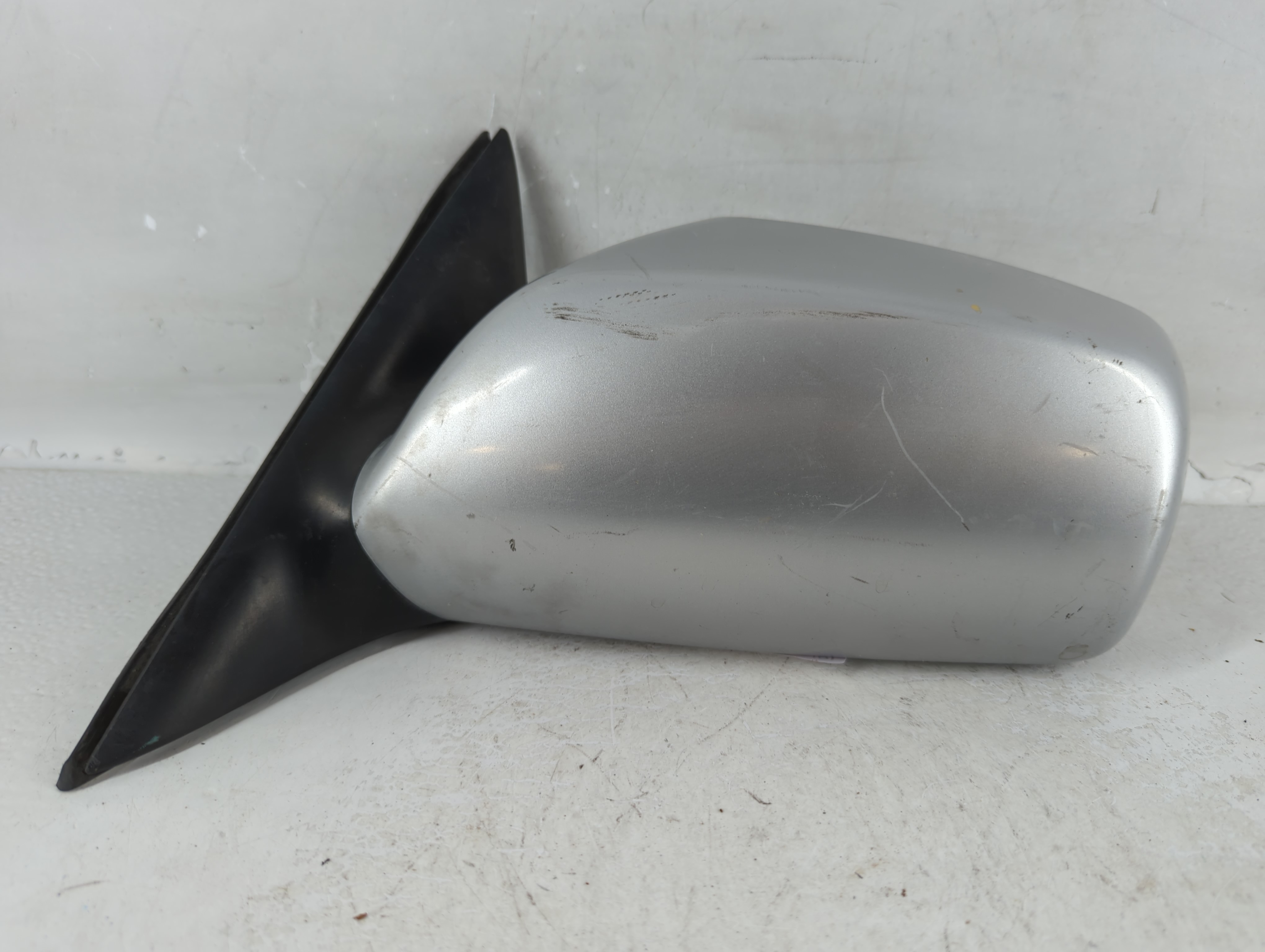 2007-2011 Toyota Camry Driver Left Side View Power Door Mirror Grey 798725 - Oemusedautoparts1.com