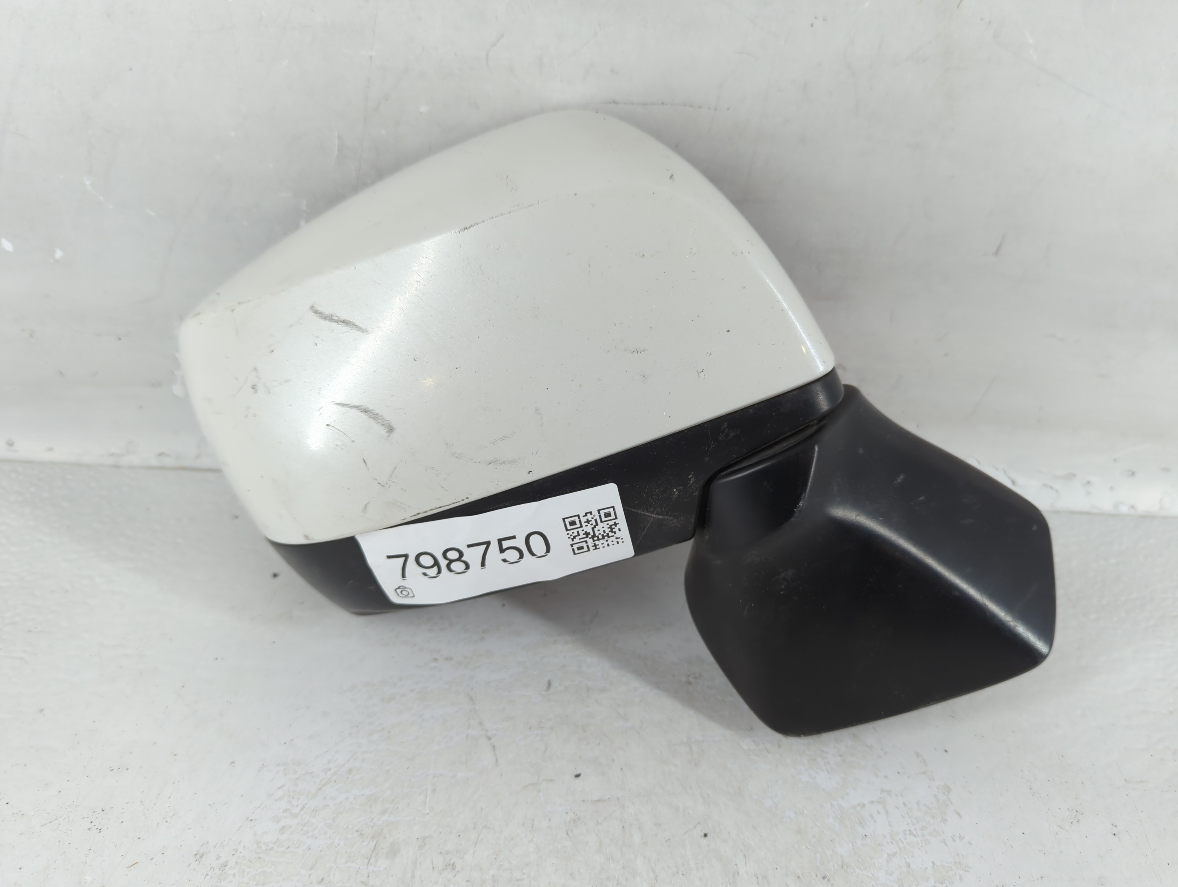 2018 Subaru Forester Passenger Right Side View Power Door Mirror White 798750 - Oemusedautoparts1.com