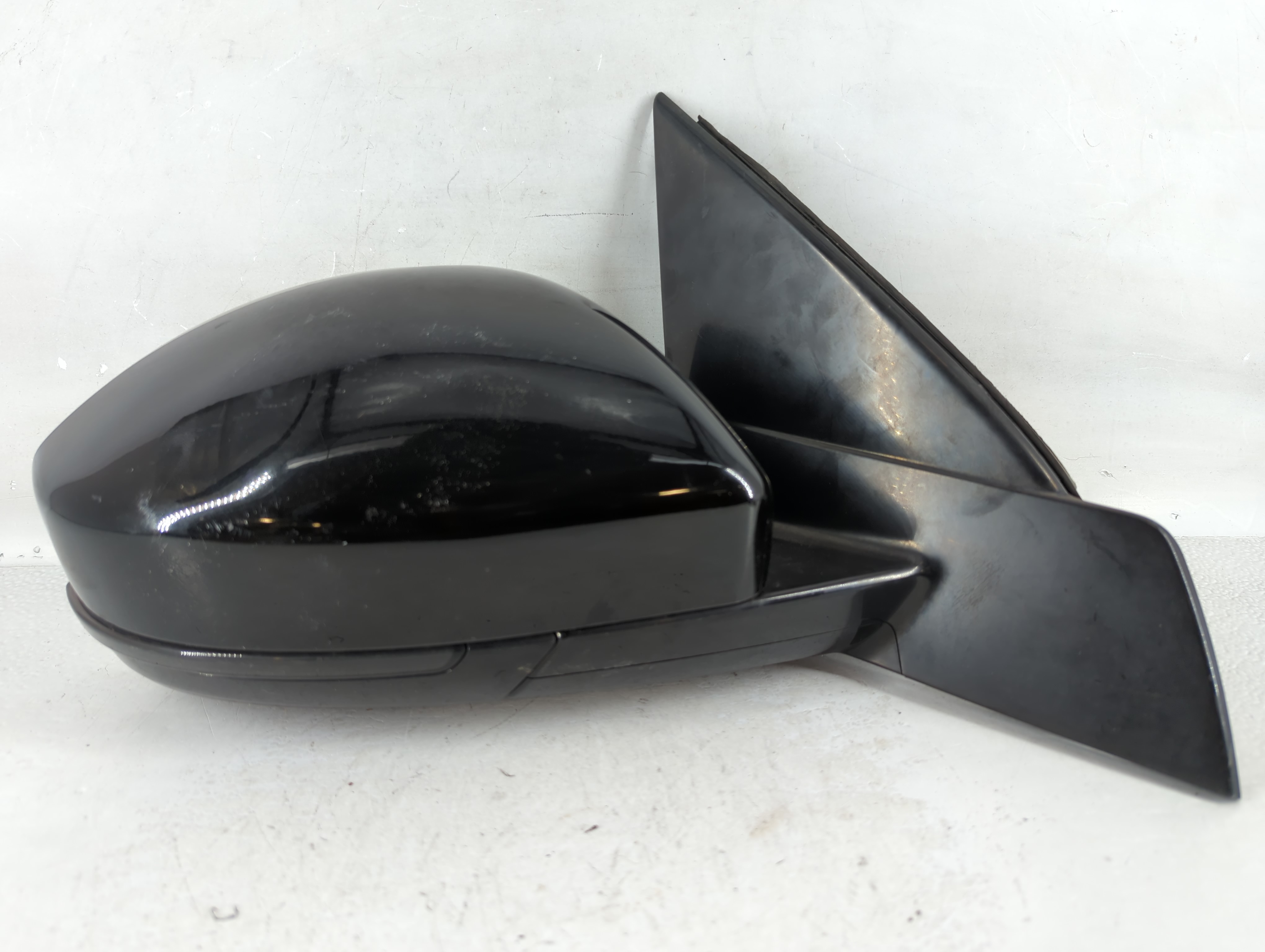 2015 Land Rover Discovery Sport Passenger Right Side View Power Door Mirror 798772 - Oemusedautoparts1.com