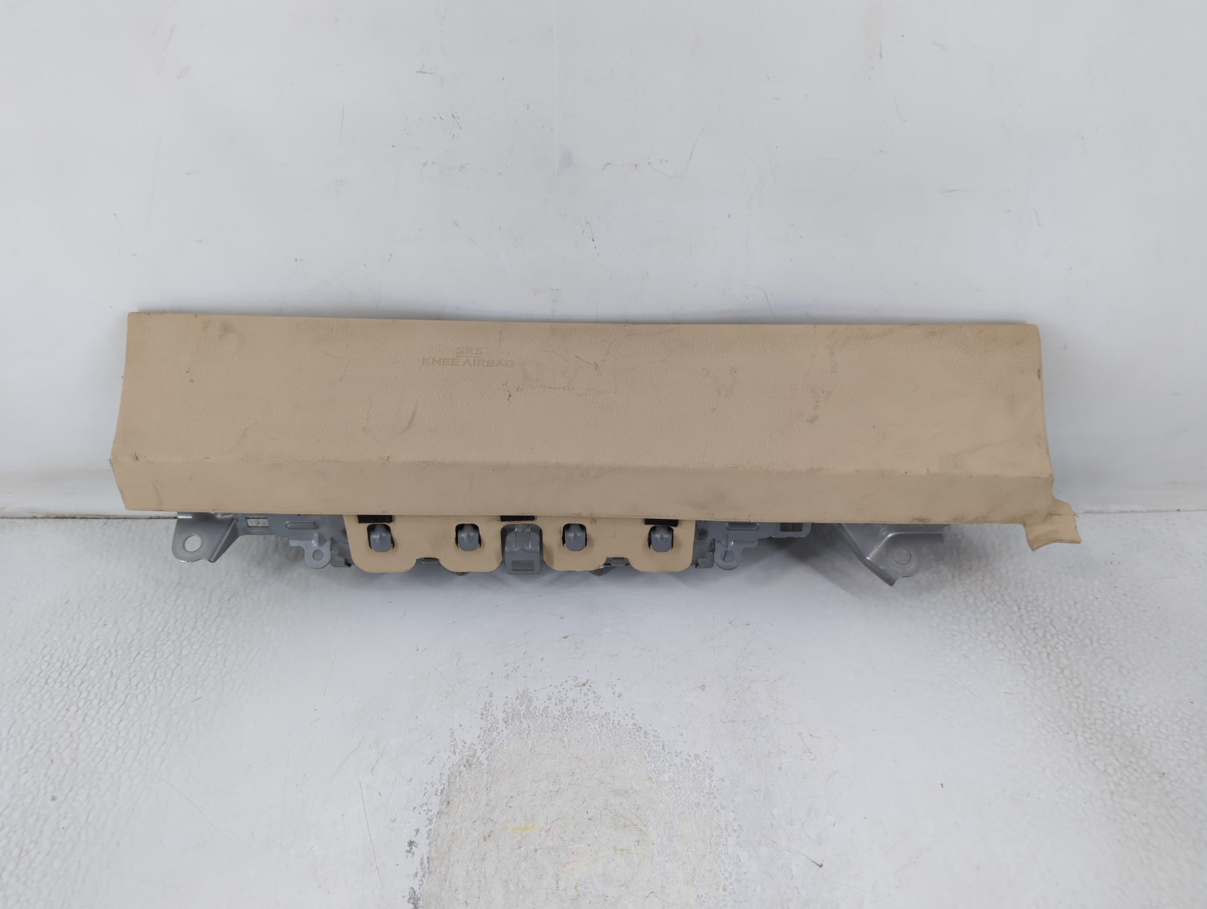 2013-2018 Lexus Es350 Air Bag Passenger Right Knee Oem 798799 - Oemusedautoparts1.com