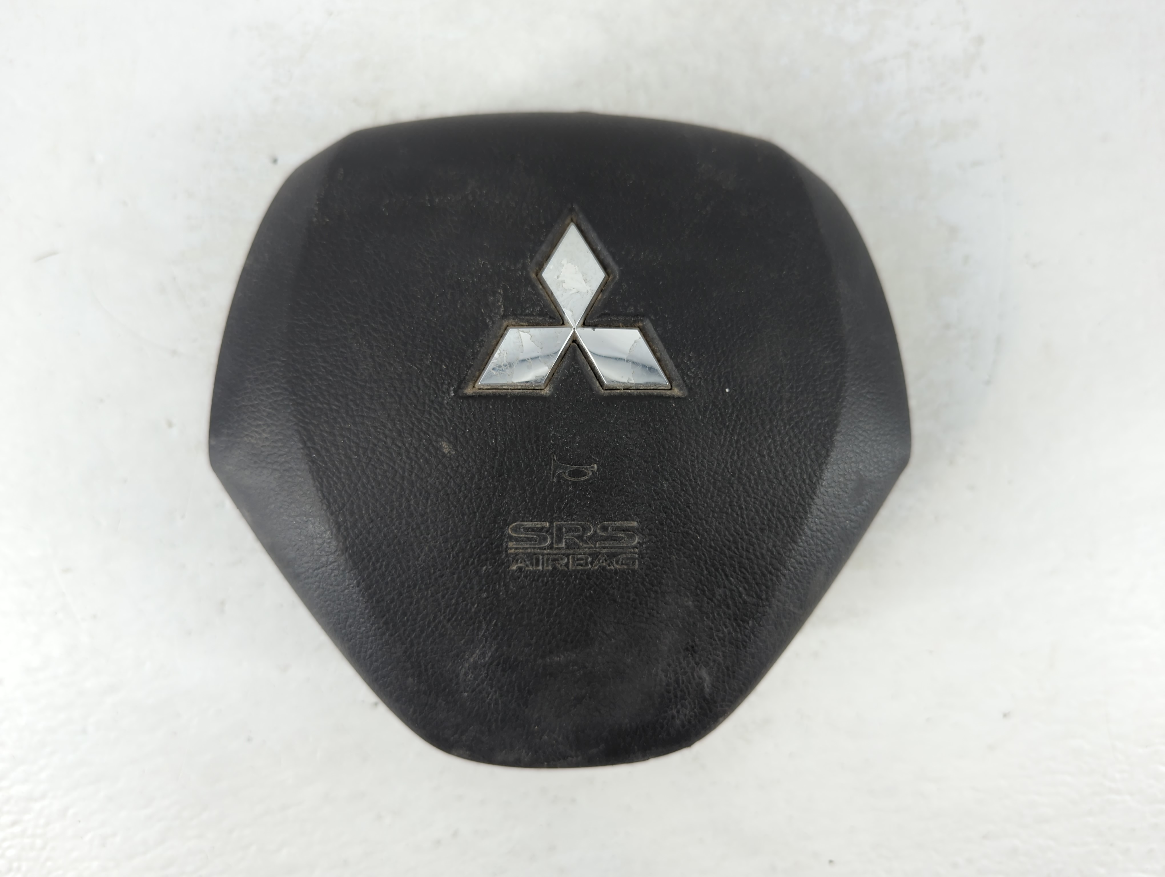 2016 Mitsubishi Outlander Sport Air Bag Driver Left Steering Wheel Mounted 798822 - Oemusedautoparts1.com