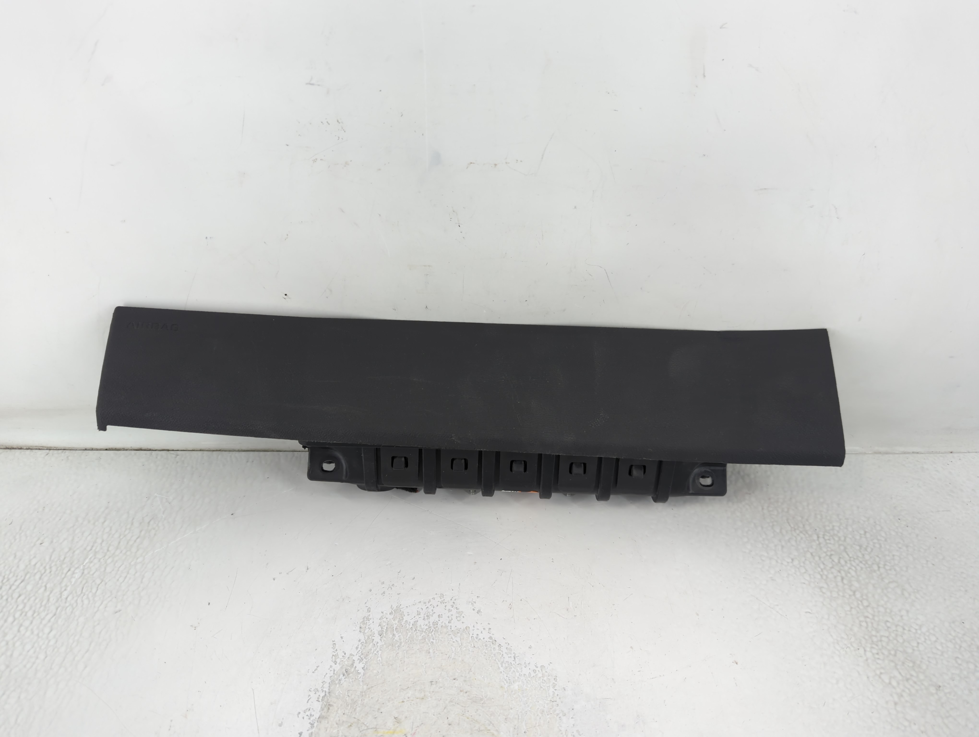 2012-2015 Chevrolet Volt Air Bag Driver Left Knee Oem 798869 - Oemusedautoparts1.com