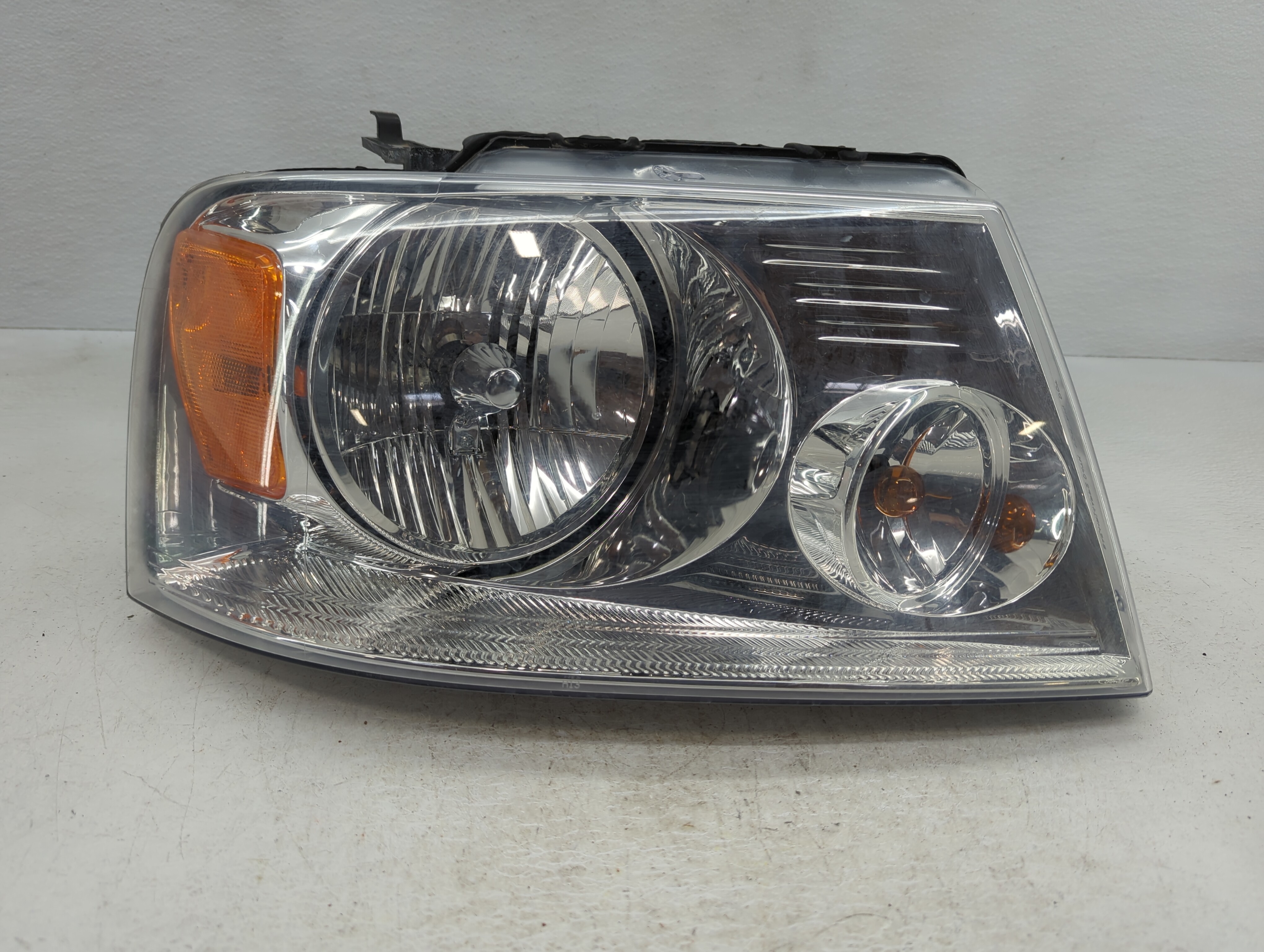 2004-2008 Ford F-150 Passenger Right Oem Head Light Headlight Lamp 798921 - Oemusedautoparts1.com