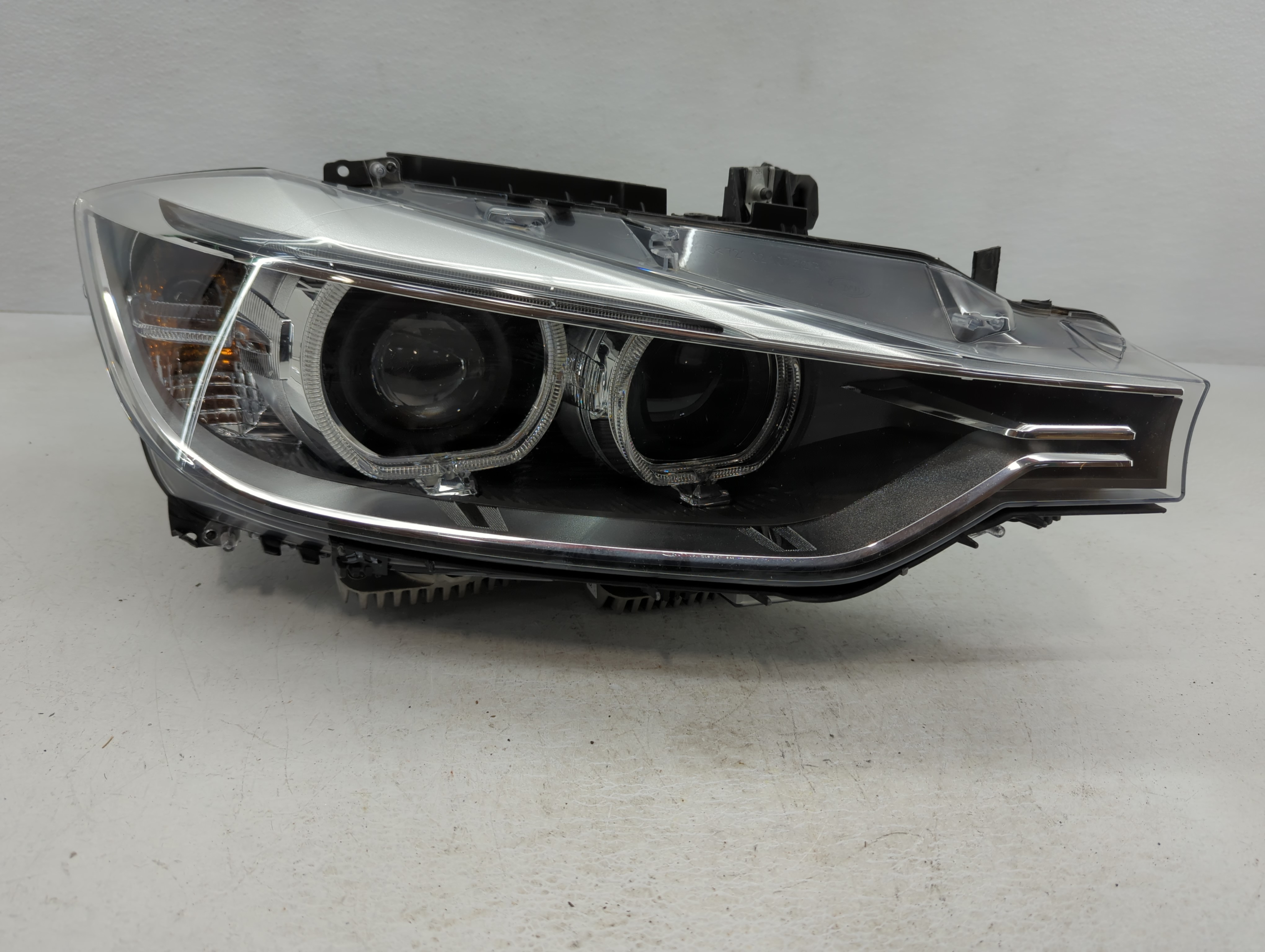 Picture of 2014-2016 Bmw 535i Driver Left Oem Head Light Headlight Lamp 798957