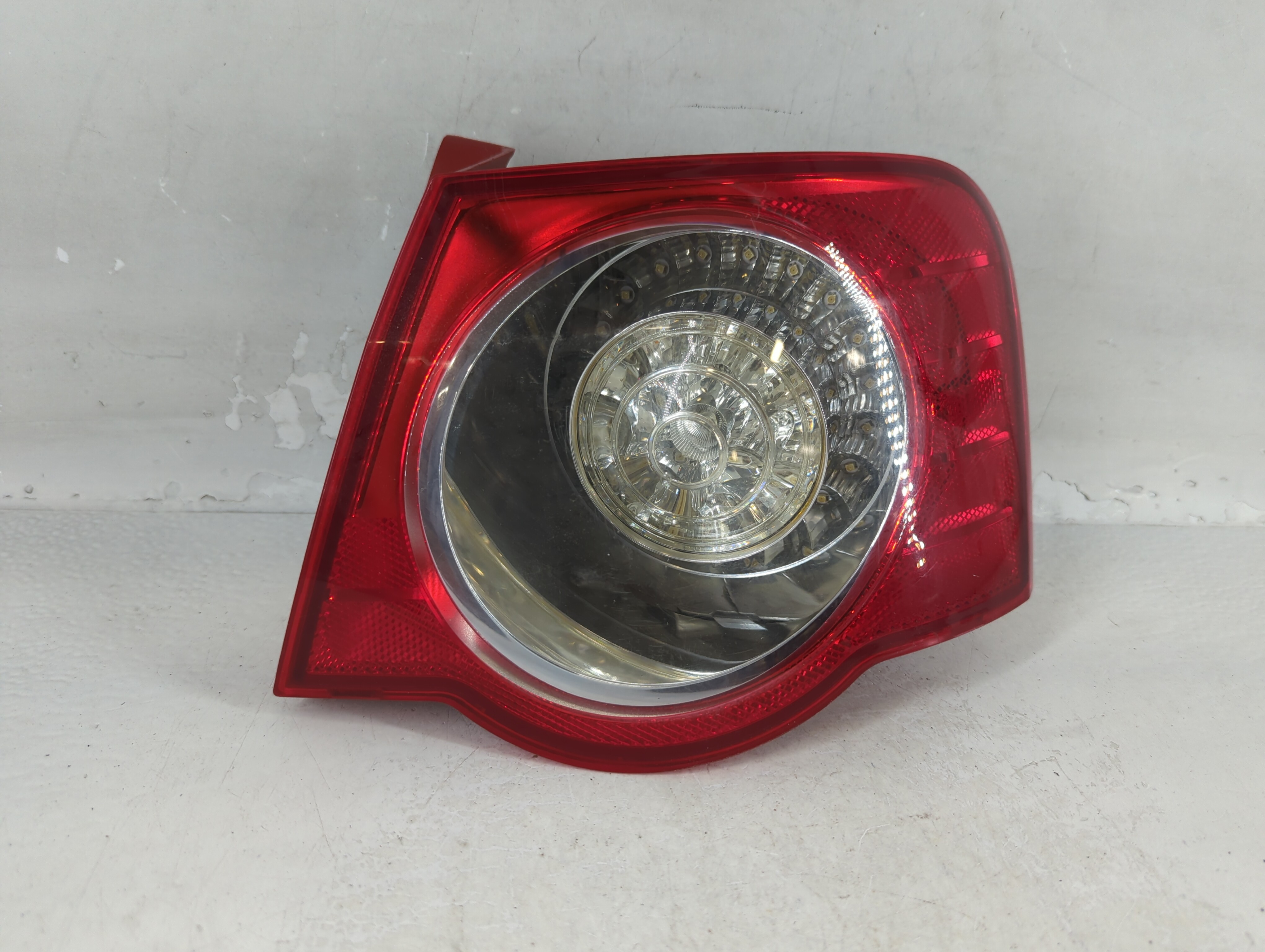 2008-2010 Volkswagen Passat Passenger Right Side Tail Light Taillight Oem 798980 - Oemusedautoparts1.com