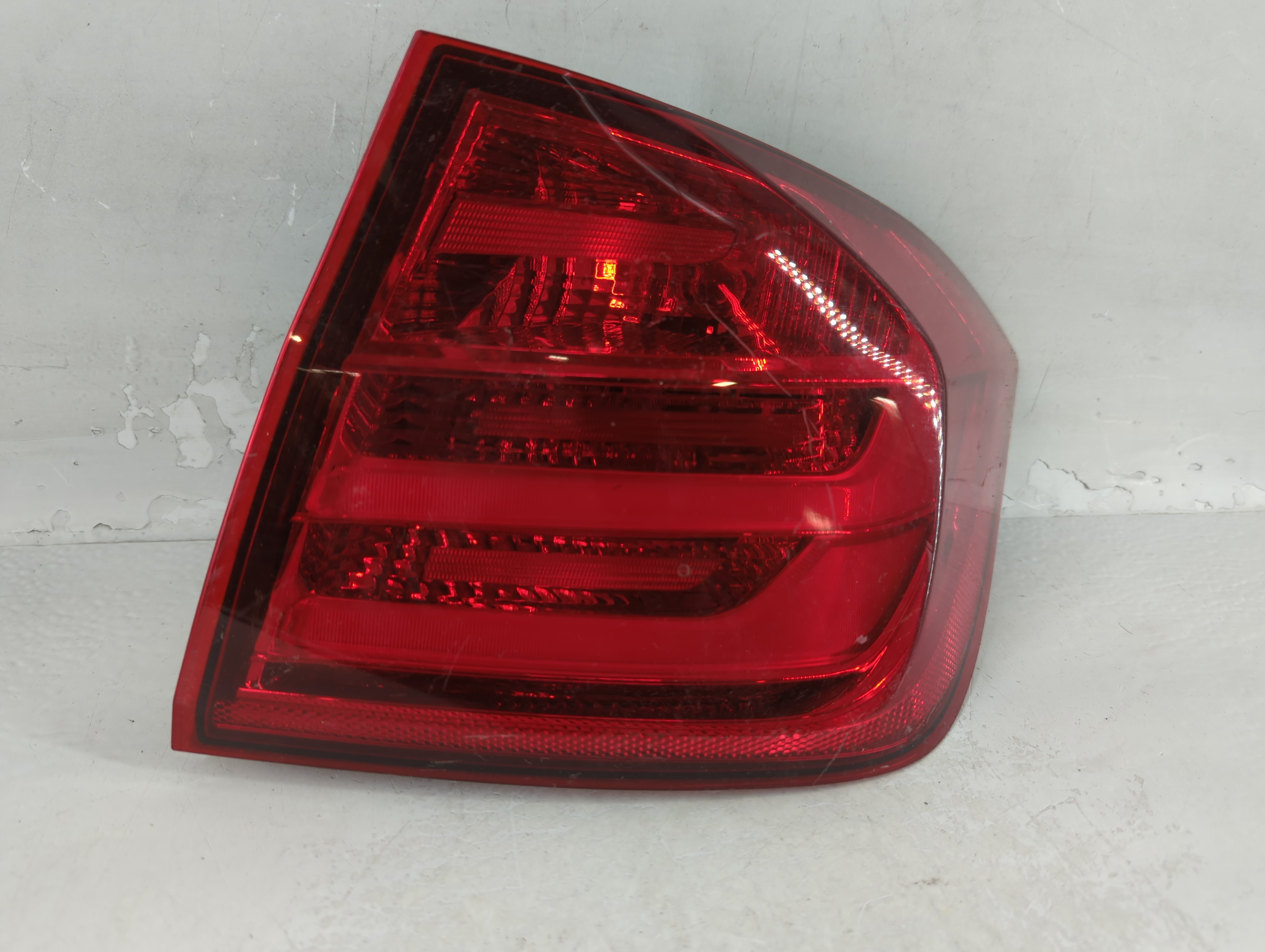 Picture of 2012-2015 Bmw 320i Passenger Right Side Tail Light Taillight Oem 799010