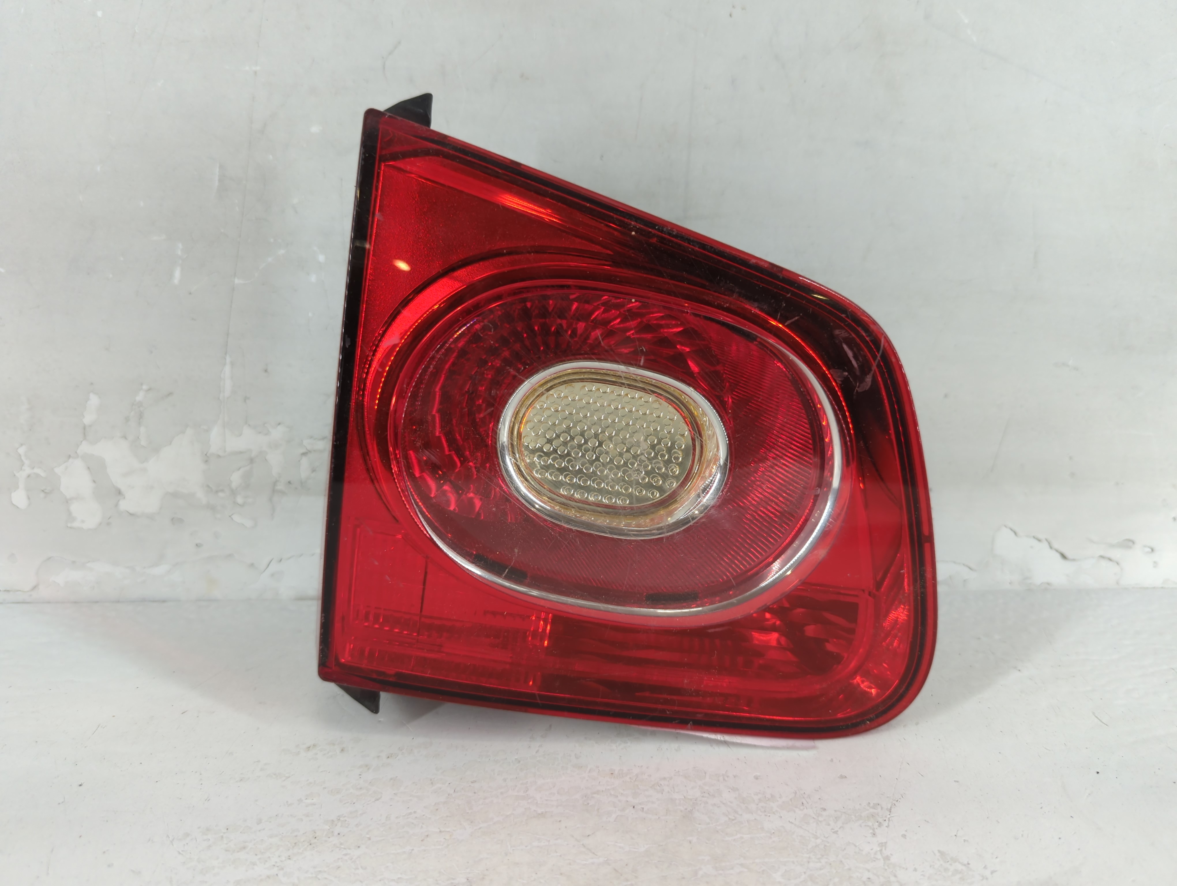 2009-2011 Volkswagen Tiguan Passenger Right Side Tail Light Taillight Oem 799015 - Oemusedautoparts1.com