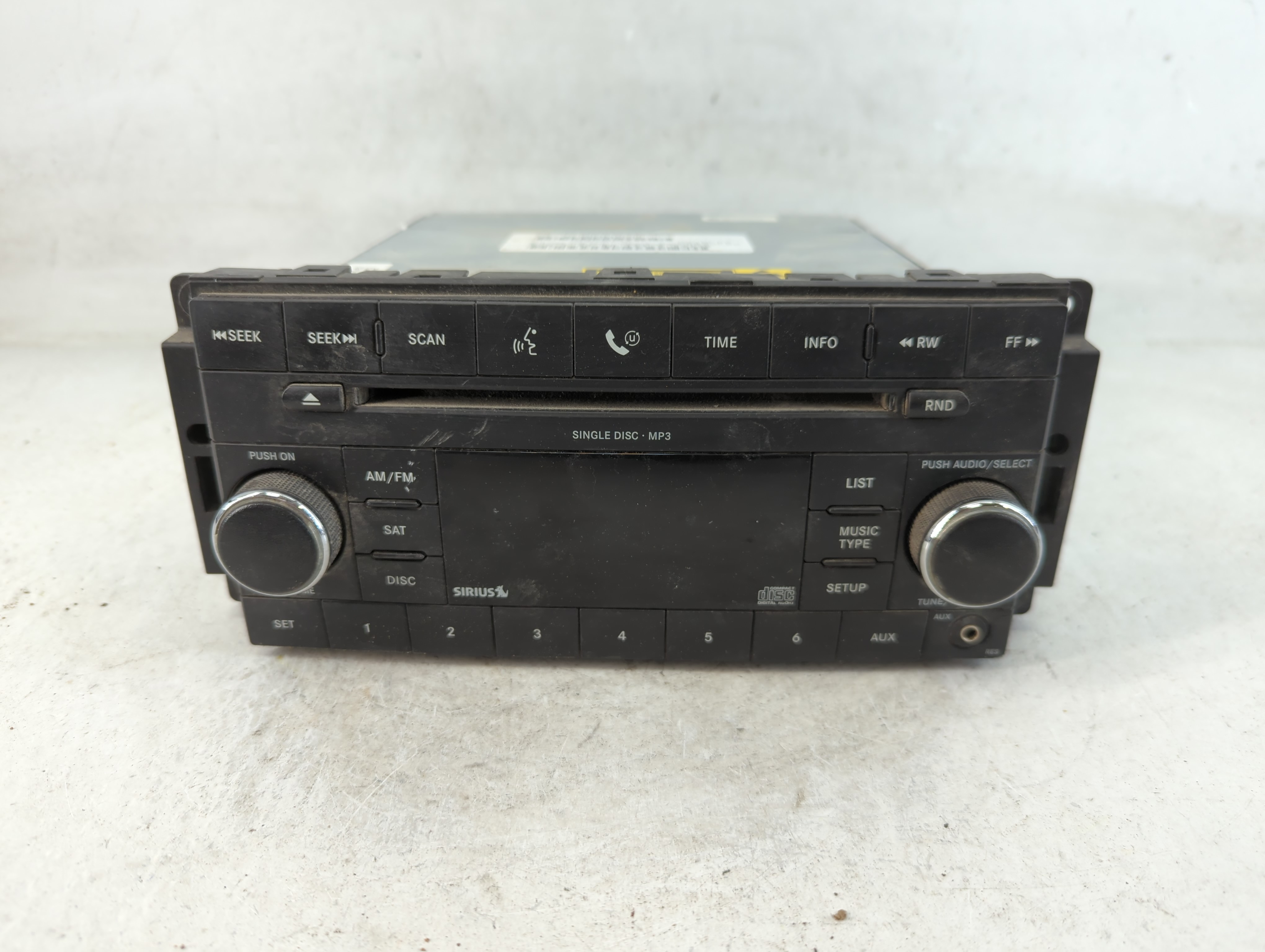 Picture of 2008-2009 Dodge Charger Am Fm Cd Player Radio Receiver 799072