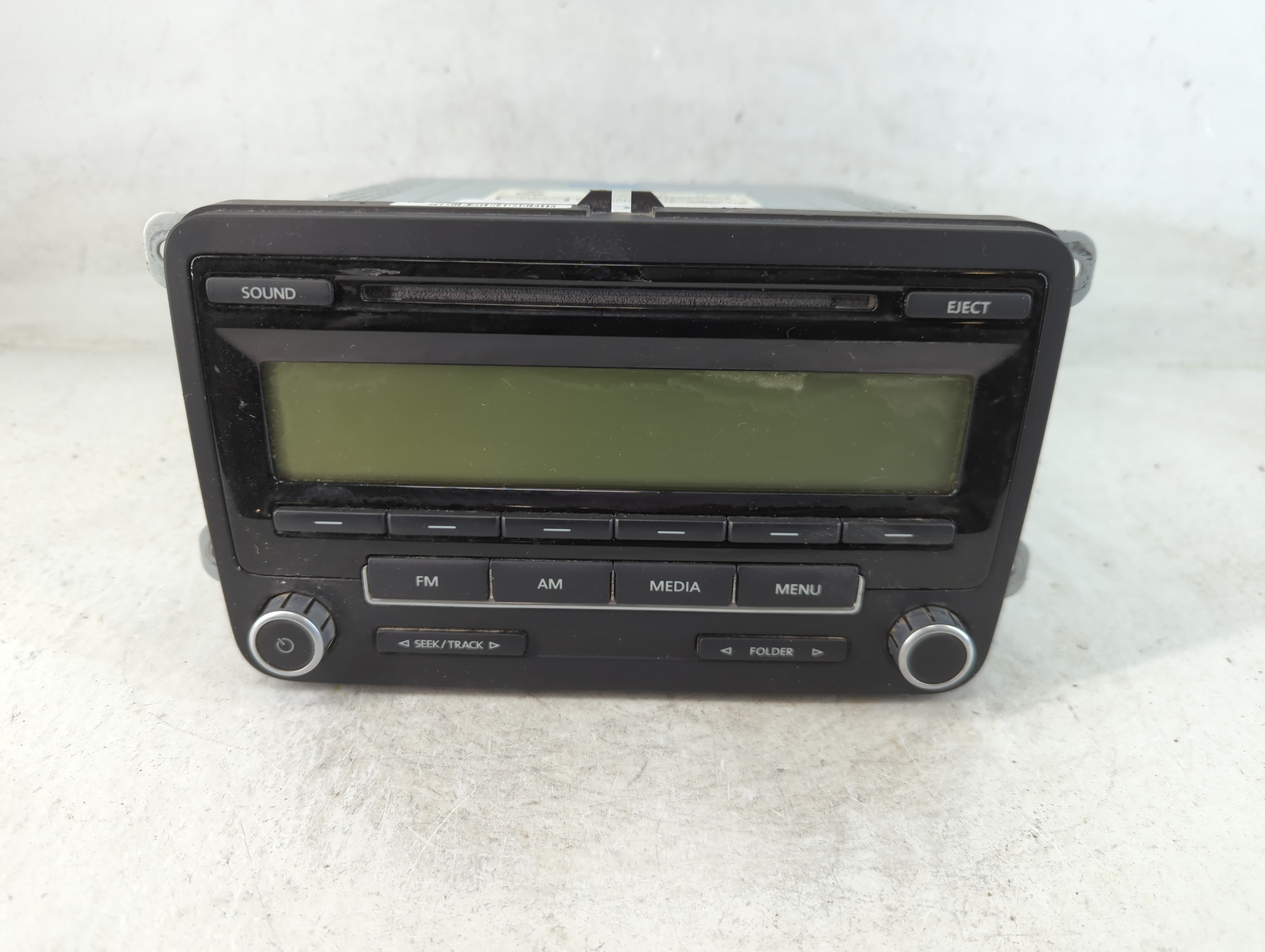 2009-2017 Volkswagen Tiguan Am Fm Cd Player Radio Receiver 799101 - Oemusedautoparts1.com