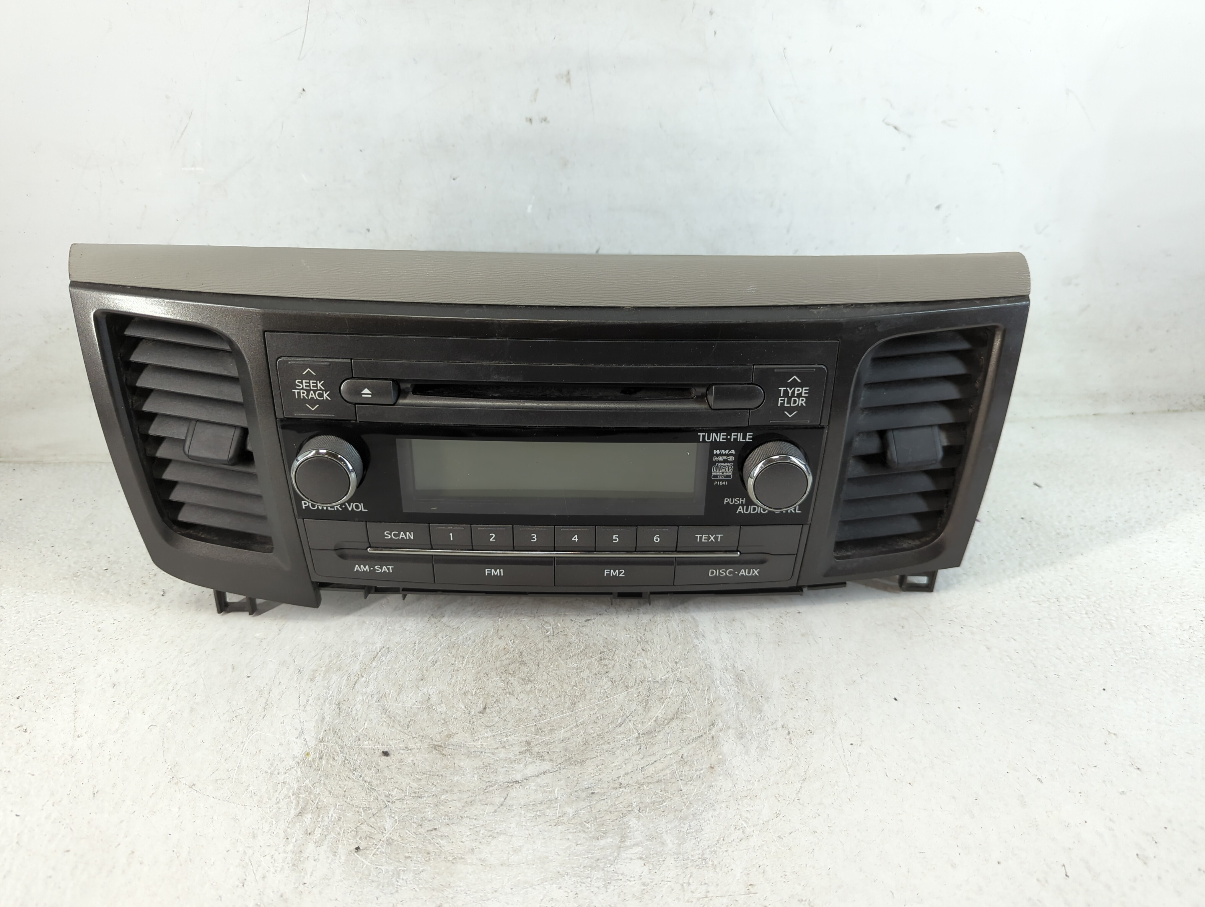 2011-2013 Toyota Sienna Am Fm Cd Player Radio Receiver 799118 - Oemusedautoparts1.com