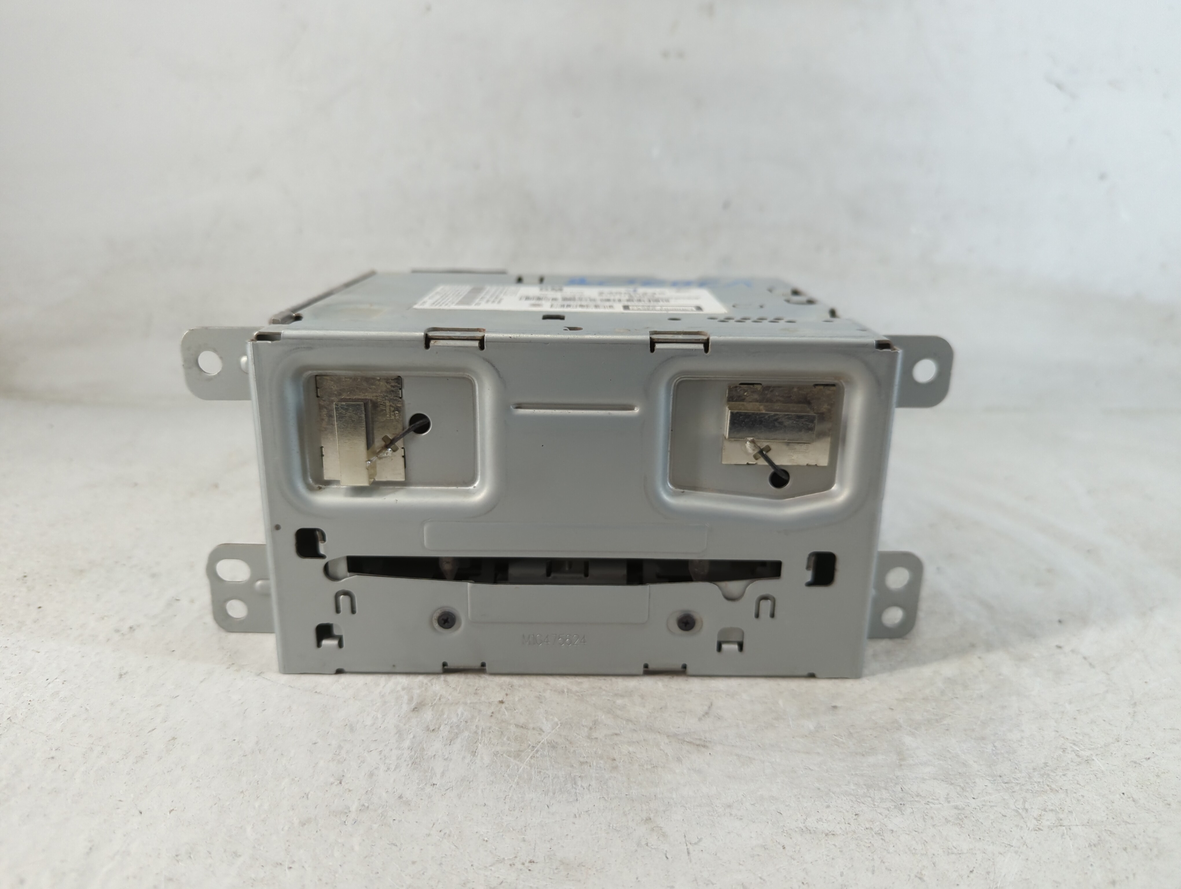 2013-2013 Chevrolet Volt Am Fm Cd Player Radio Receiver 799121 - Oemusedautoparts1.com