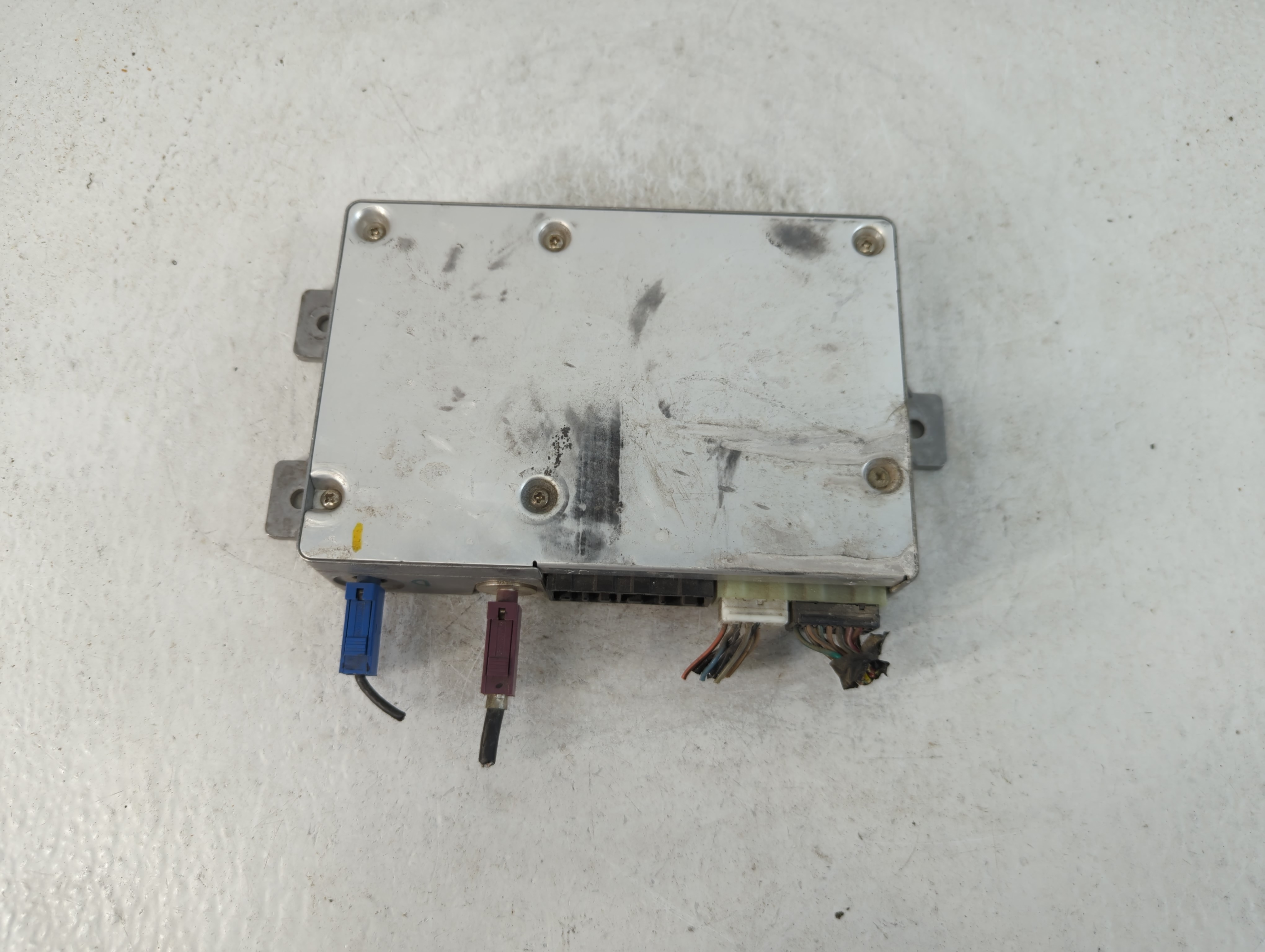 2006 Buick Lucerne Bluetooth Phone Communication Control Module Ccm Oem 799144 - Oemusedautoparts1.com