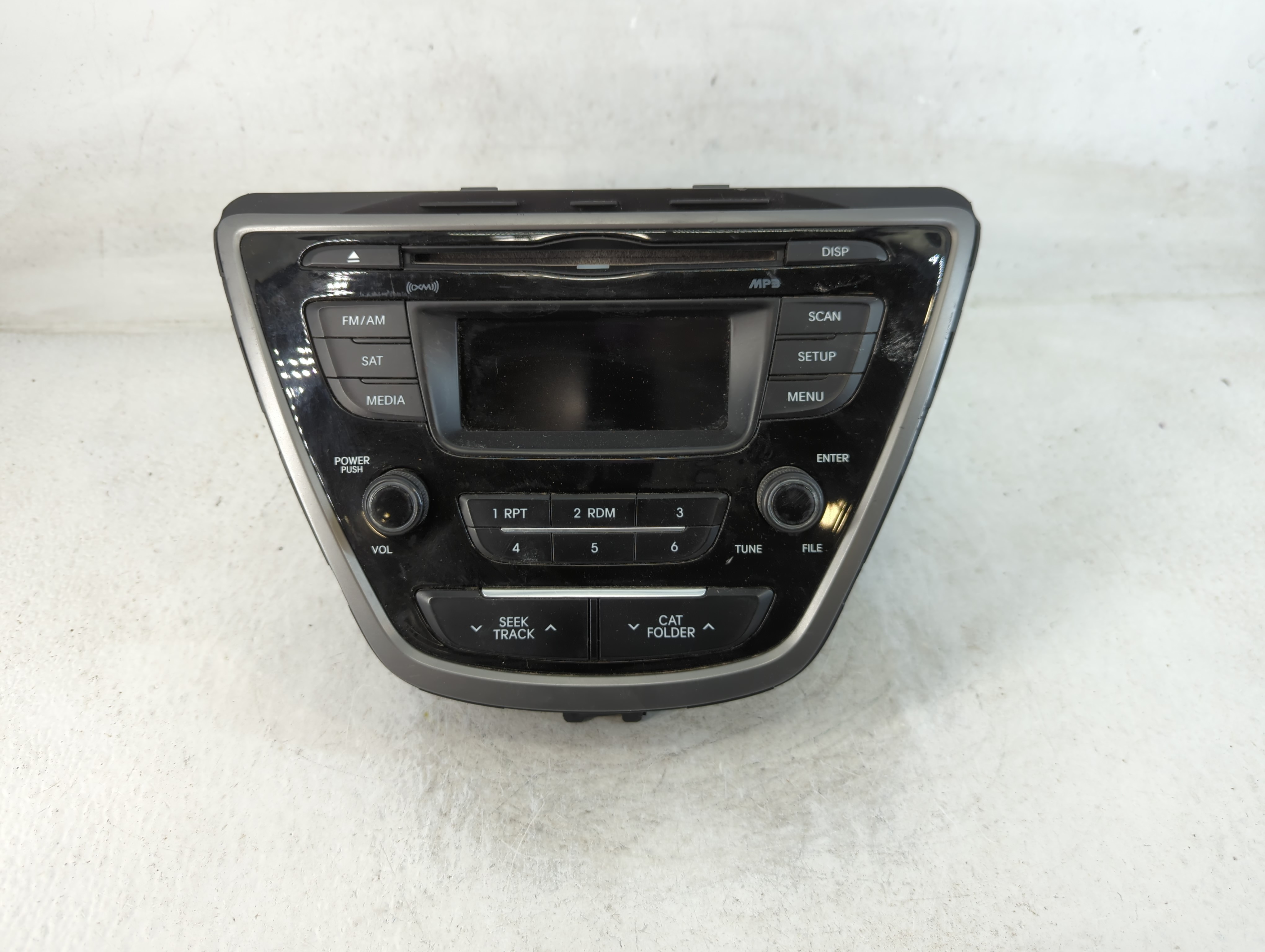 2014-2016 Hyundai Elantra Am Fm Cd Player Radio Receiver 799146 - Oemusedautoparts1.com