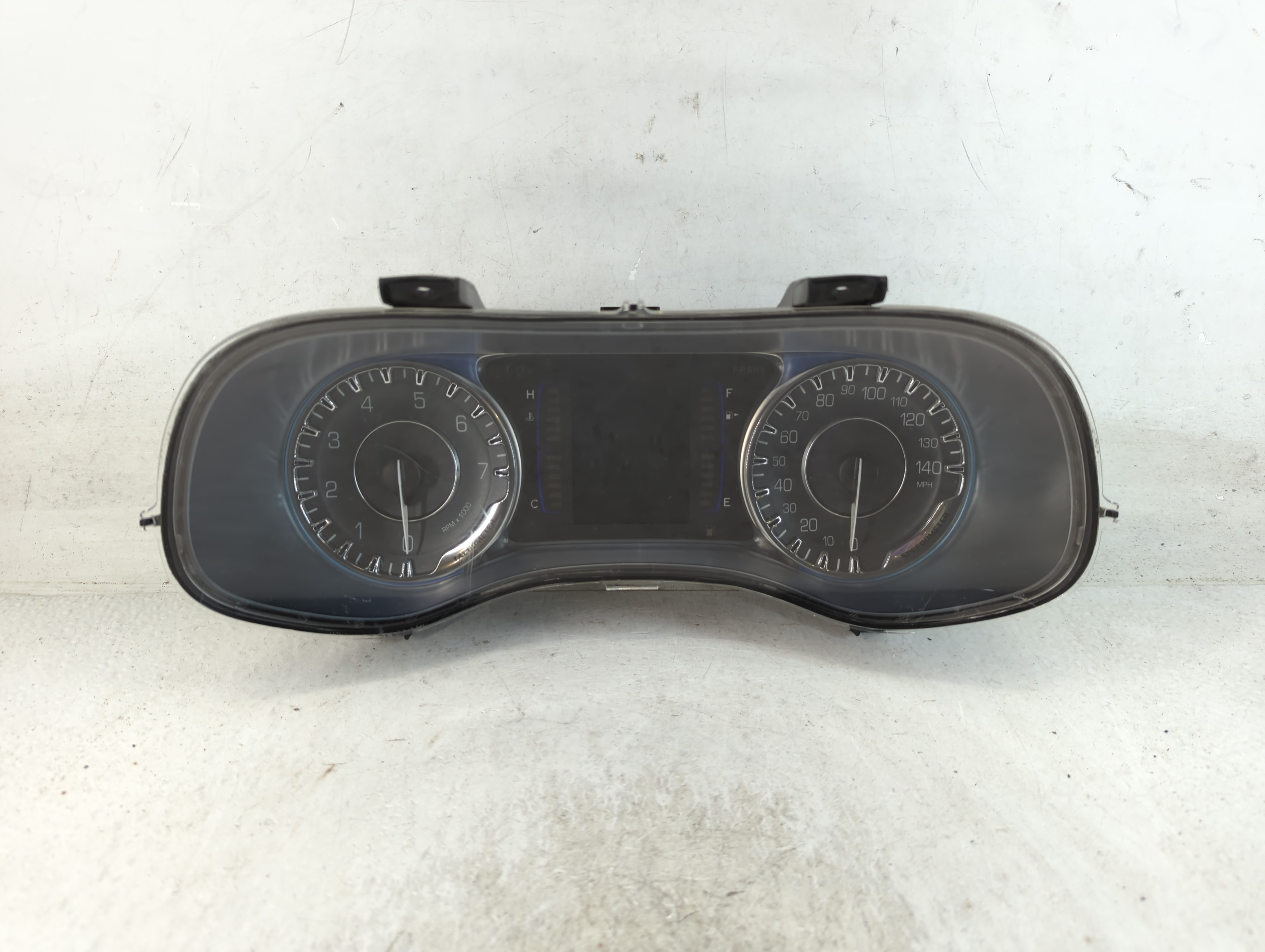 2015-2015 Chrysler 200 Speedometer Instrument Cluster Gauges 799149 - Oemusedautoparts1.com