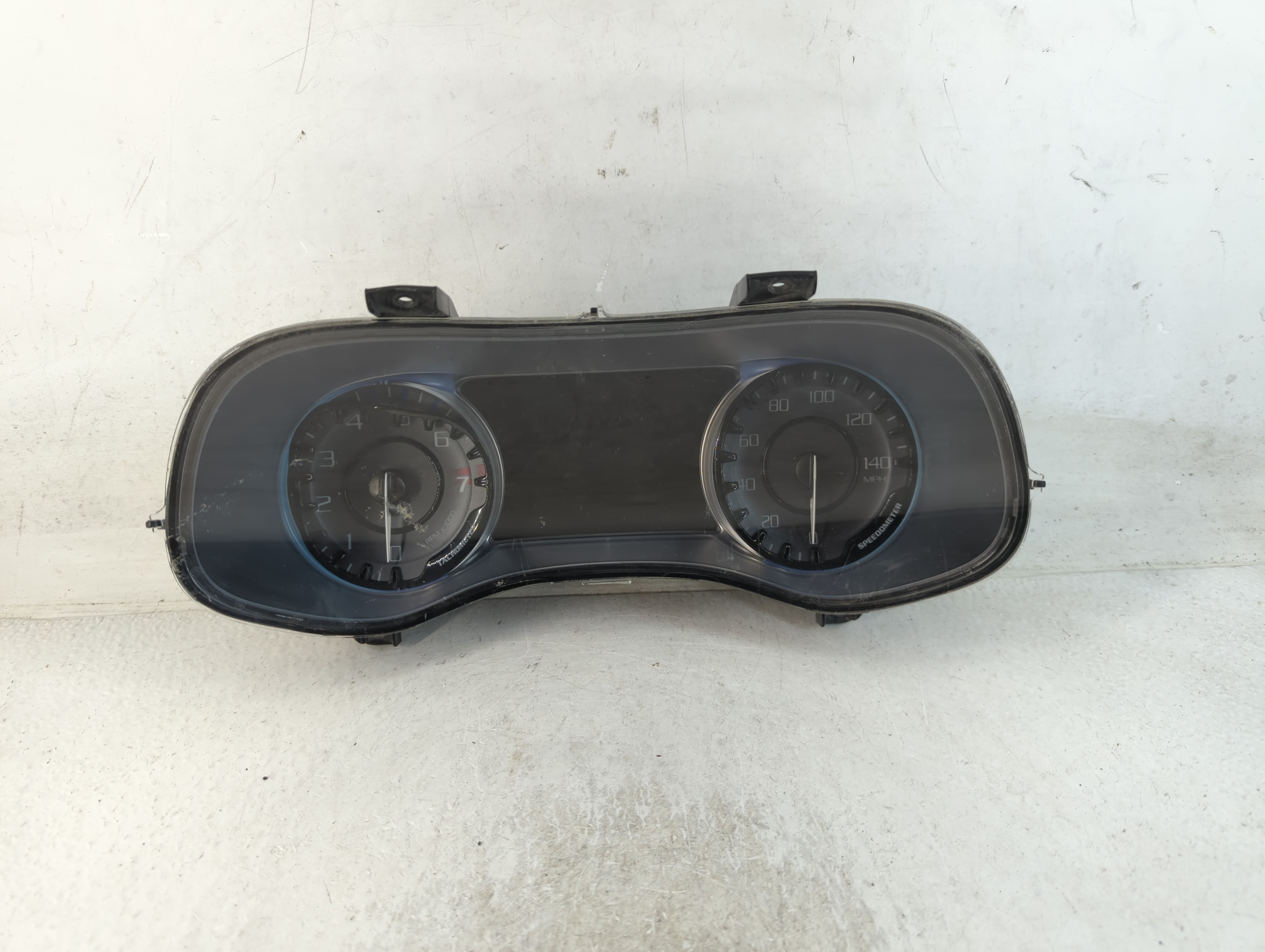 2016-2016 Chrysler 200 Speedometer Instrument Cluster Gauges P68259058ab 799189 - Oemusedautoparts1.com