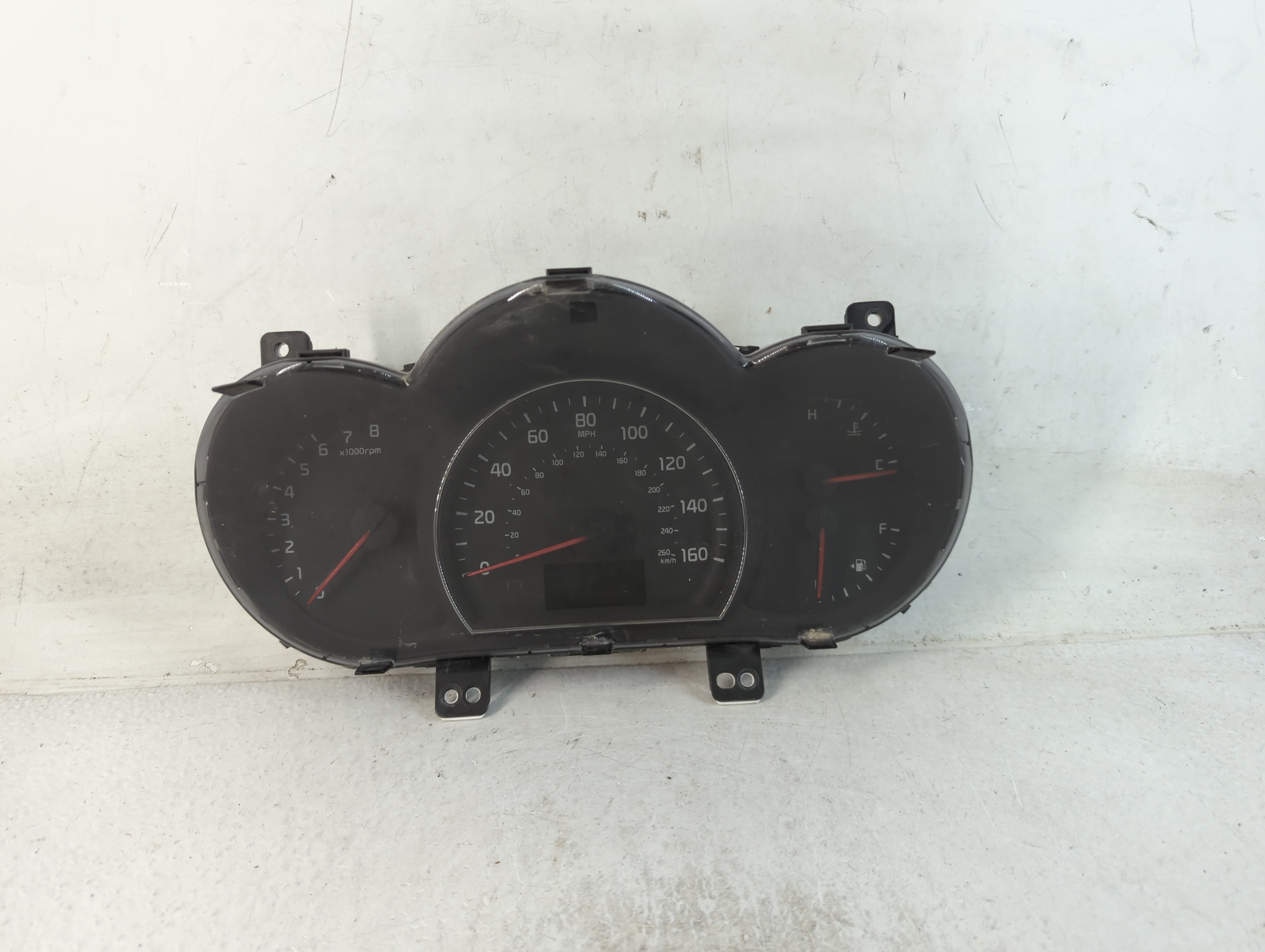2014-2015 Kia Sorento Speedometer Instrument Cluster Gauges 799198 - Oemusedautoparts1.com