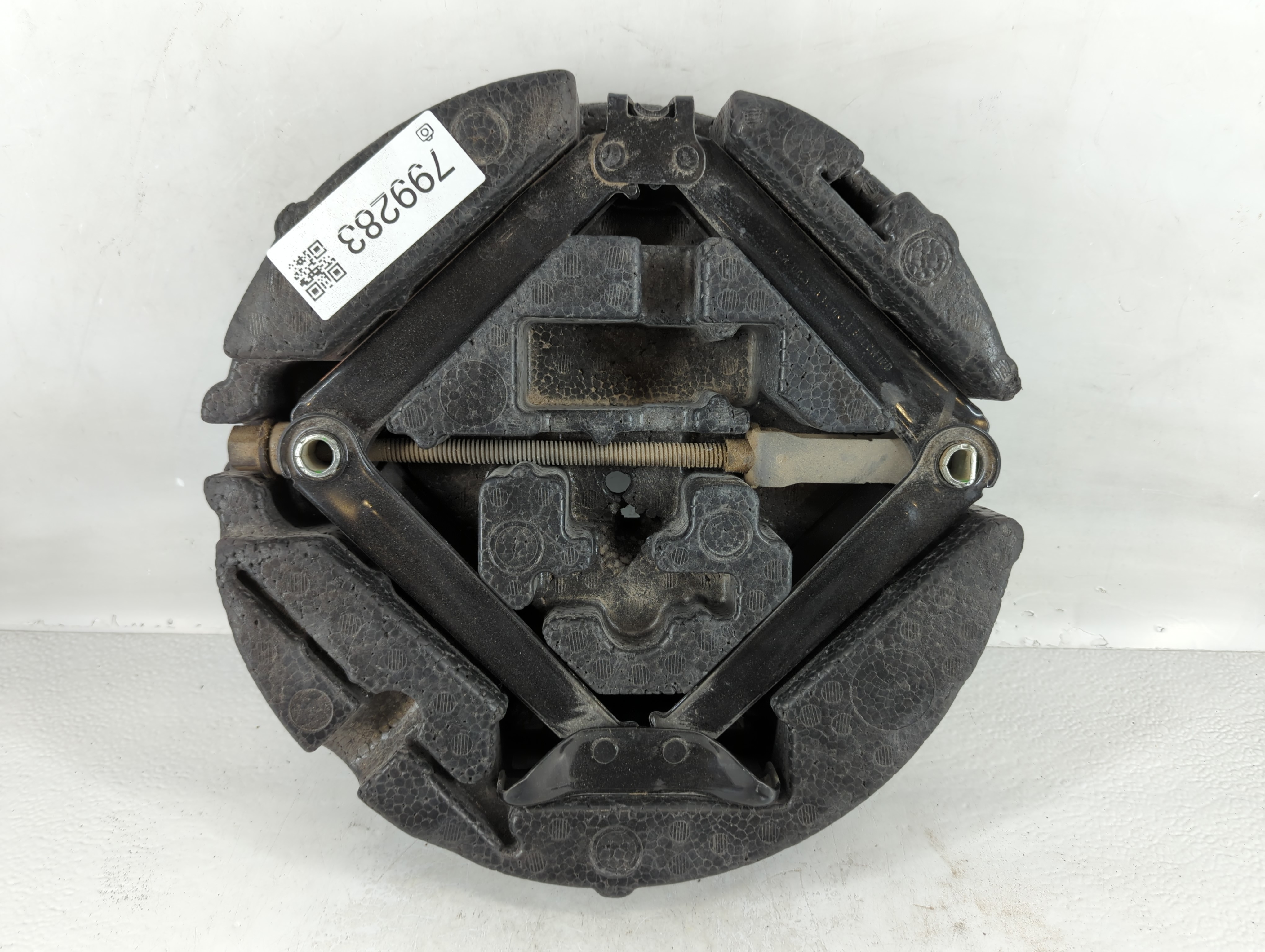 2015 Buick Verano Spare Scissor Car Jack 799283 - Oemusedautoparts1.com