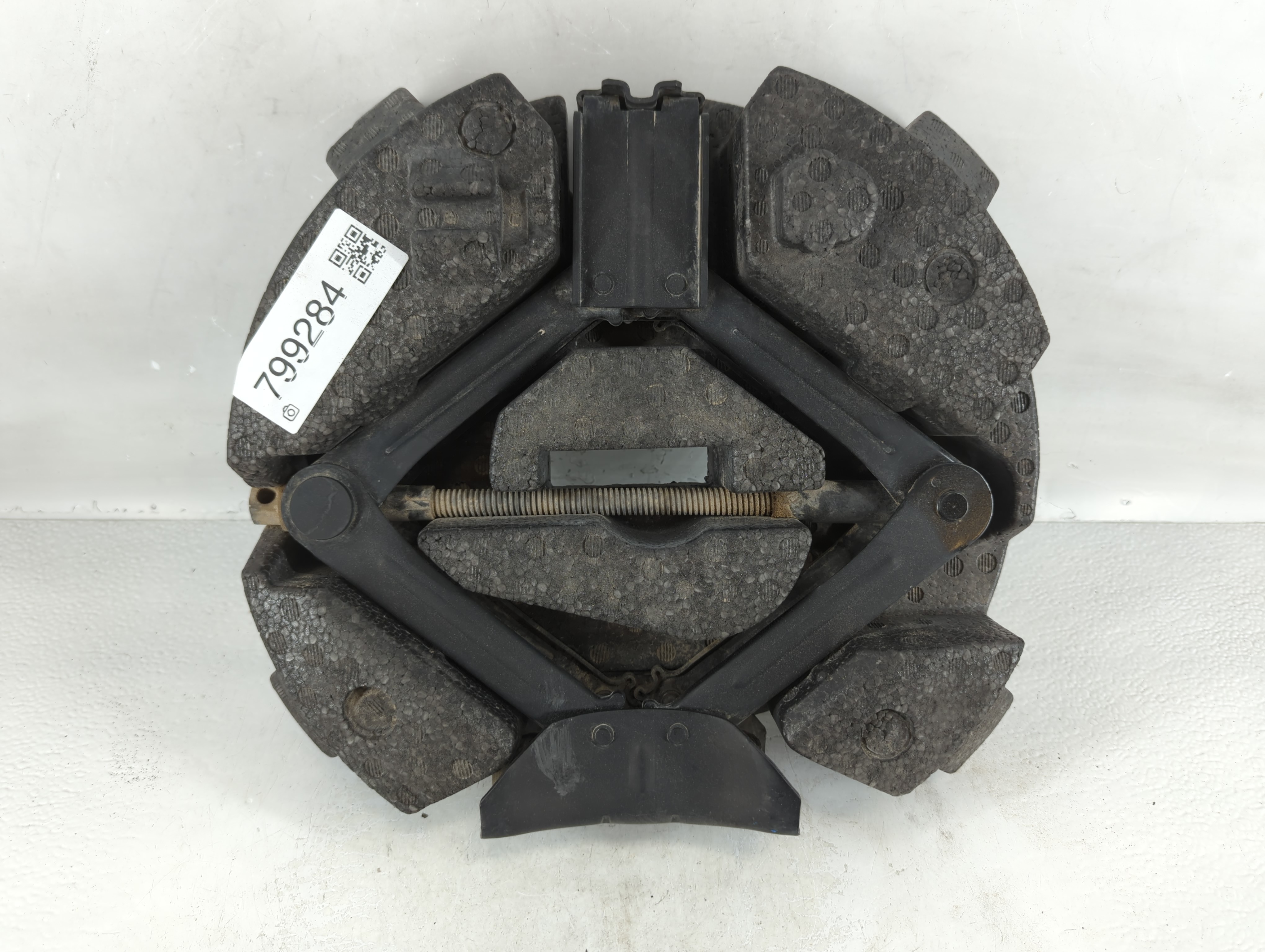 2013 Ford Escape Spare Scissor Car Jack 799284 - Oemusedautoparts1.com