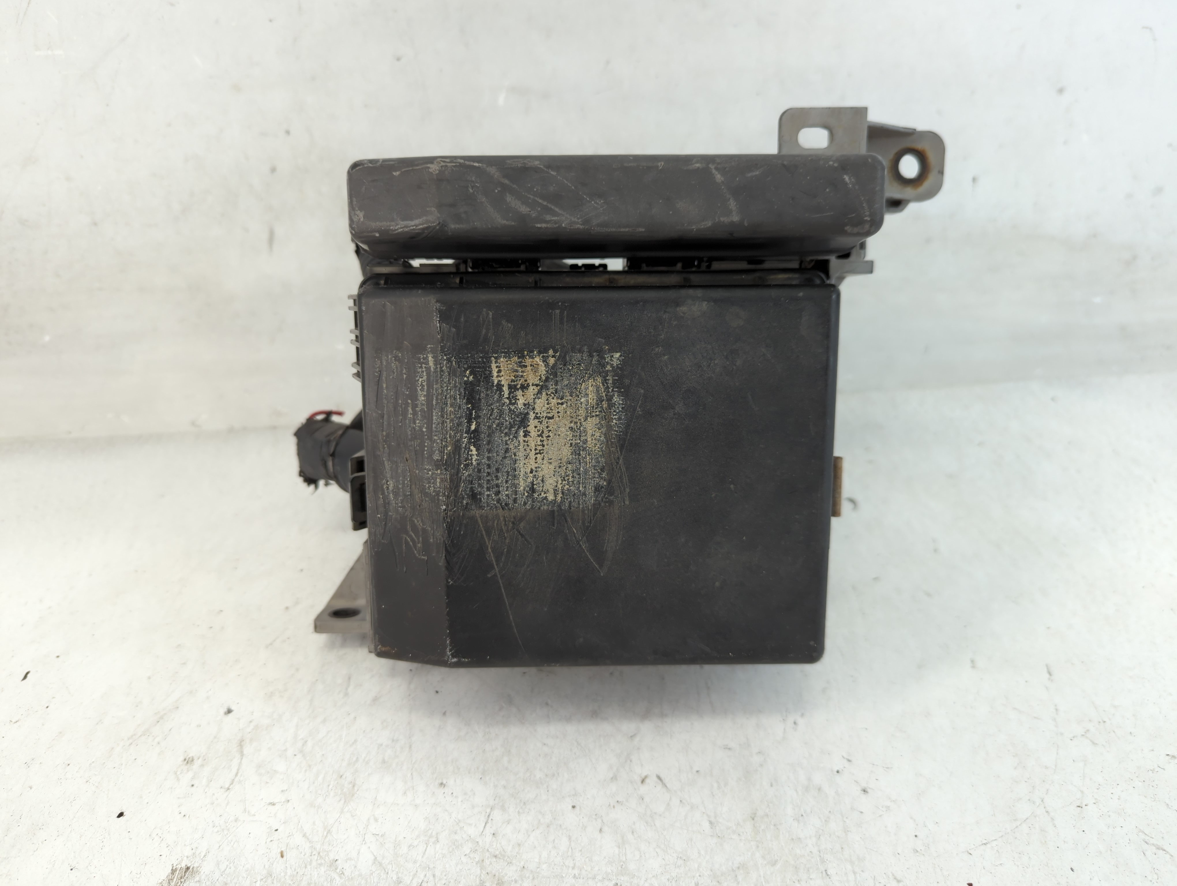 2003-2005 Chrysler Sebring Fusebox Fuse Box Relay Module 799387 - Oemusedautoparts1.com