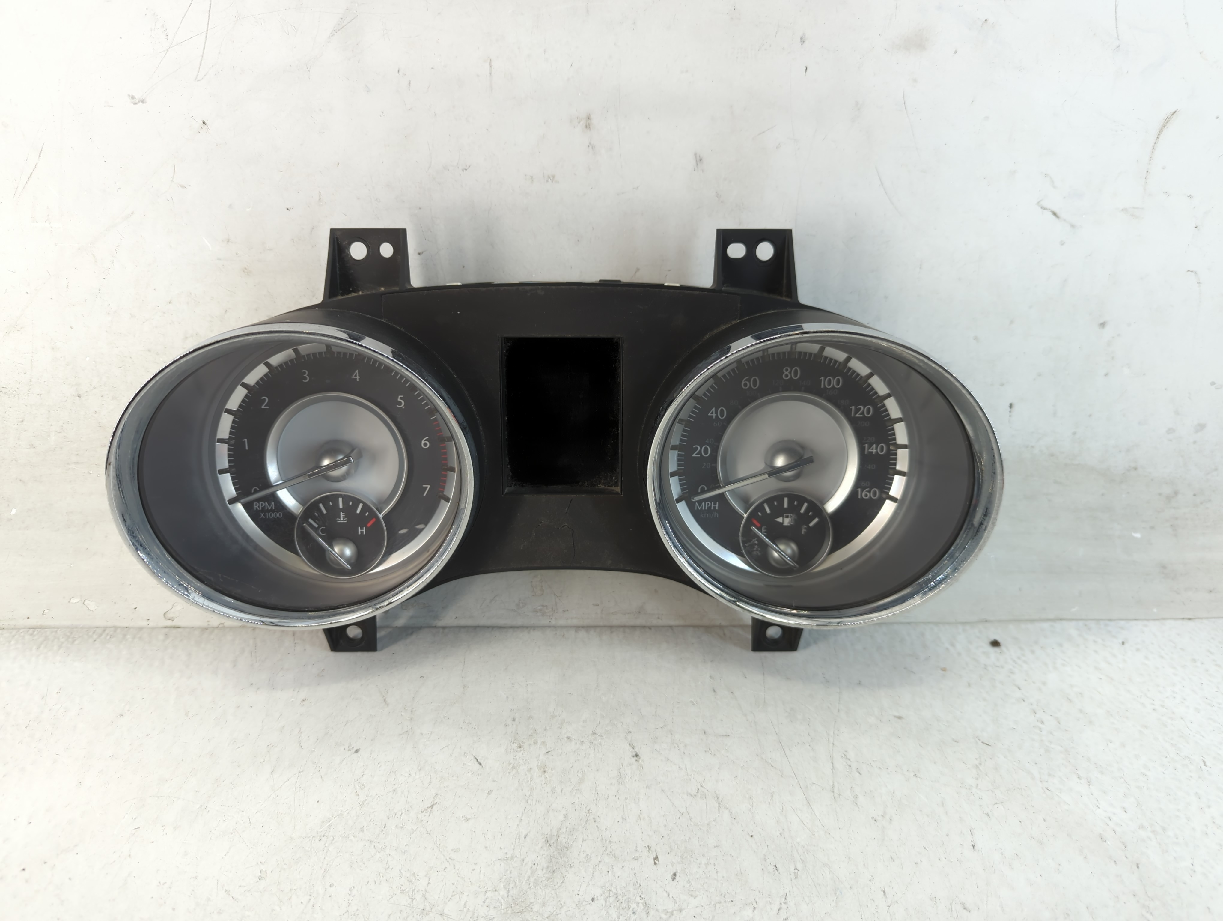 2013-2013 Chrysler 300 Speedometer Instrument Cluster Gauges P05091740ad 799577 - Oemusedautoparts1.com