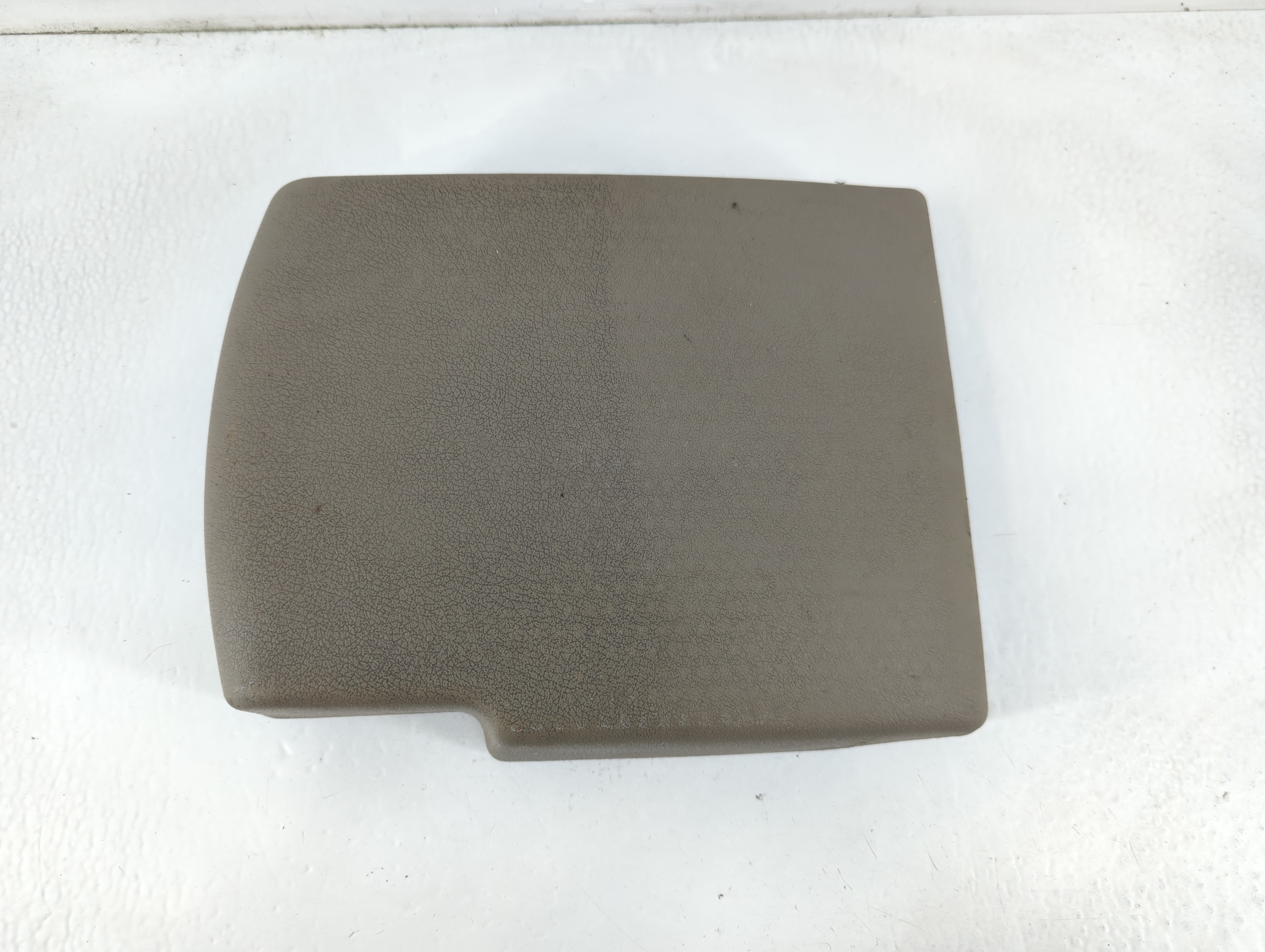 Picture of 2005-2010 Jeep Grand Cherokee Center Console Armrest Cover Lid 799712