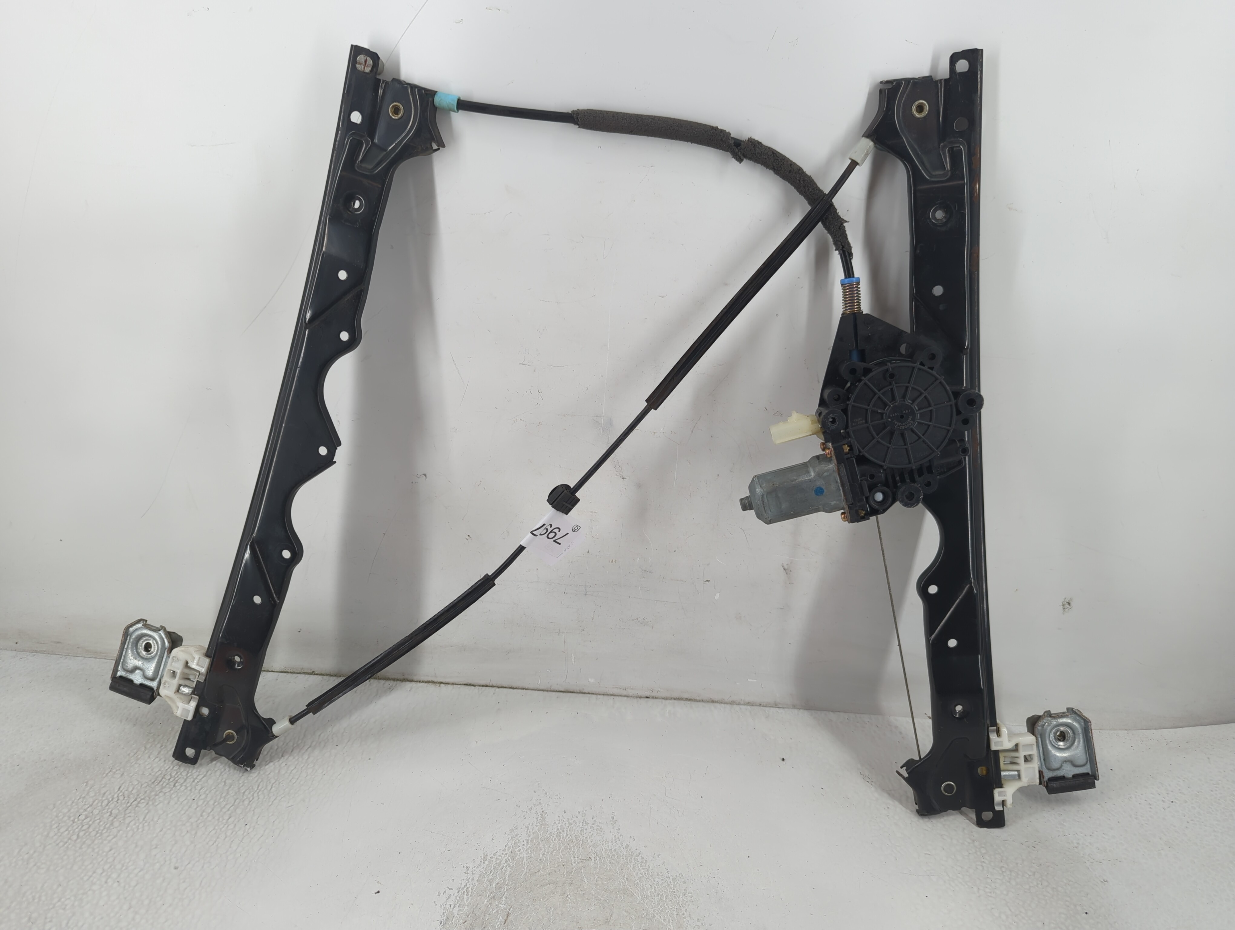 Picture of 2005-2005 Jeep Grand Cherokee Driver Left Front Window Regulator 799722