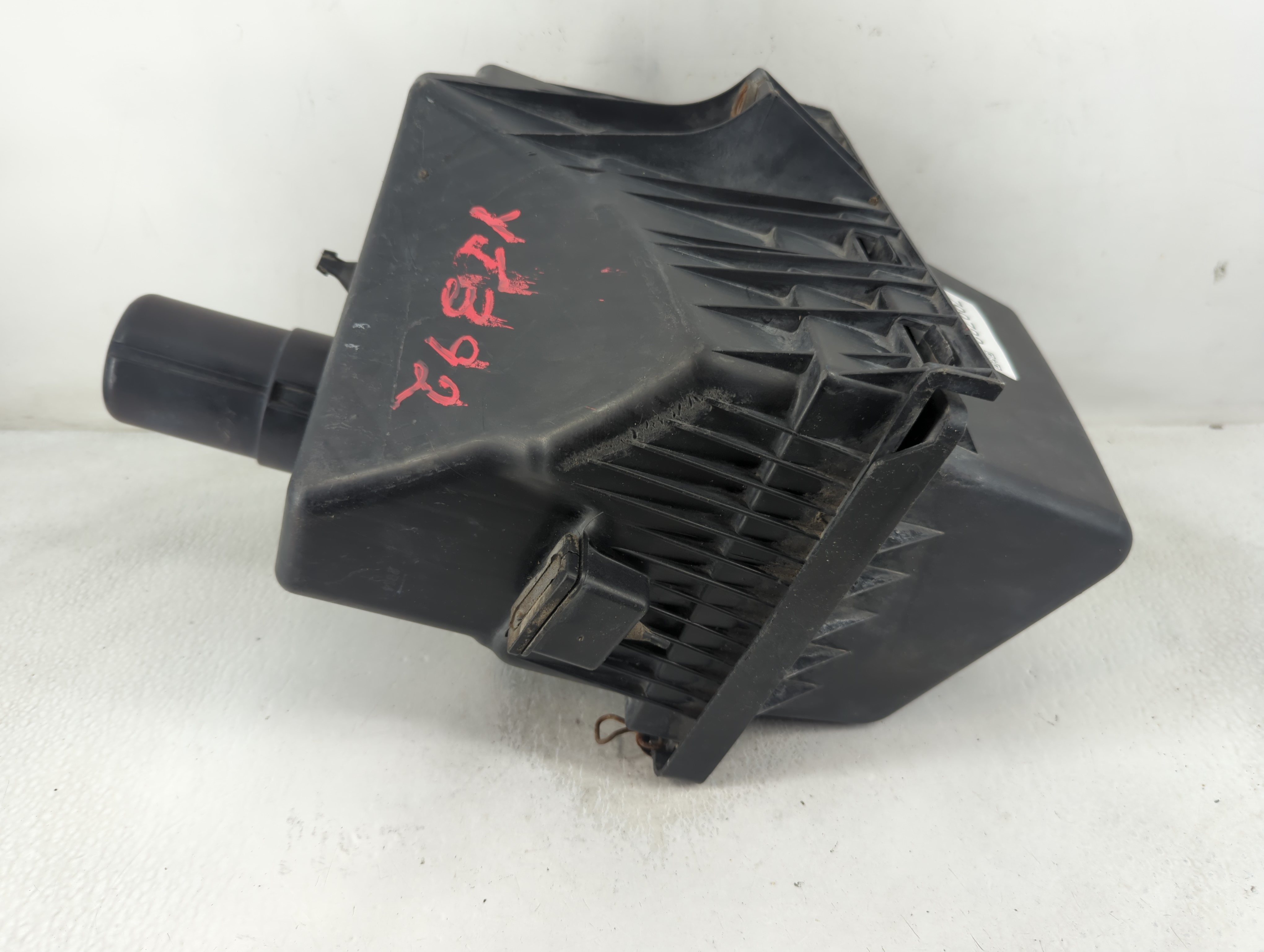 2005-2010 Jeep Grand Cherokee Air Cleaner Intake-duct Hose Tube 799733 - Oemusedautoparts1.com