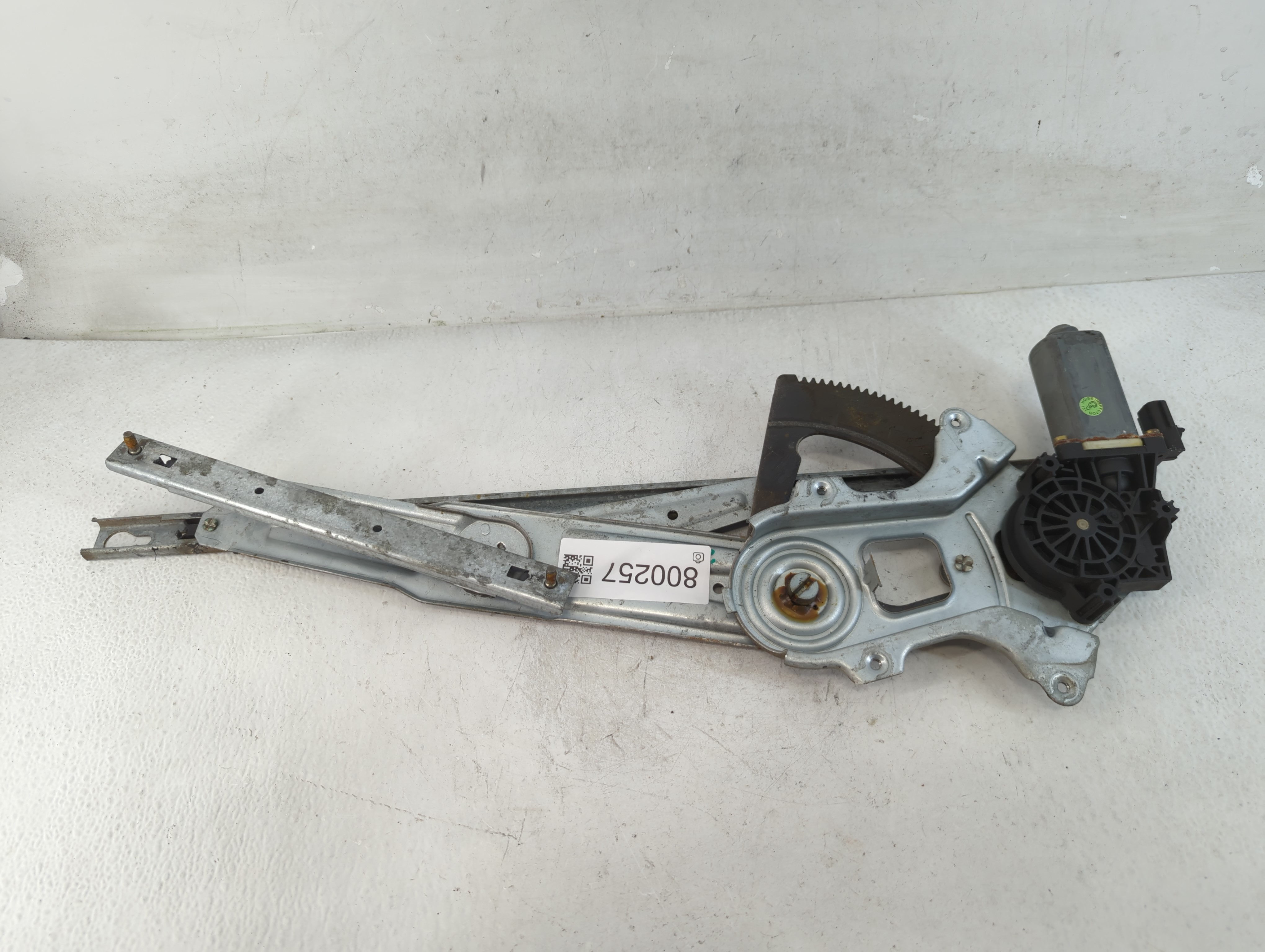 2001-2005 Chrysler Sebring Passenger Front Right Power Window Motor 800257 - Oemusedautoparts1.com
