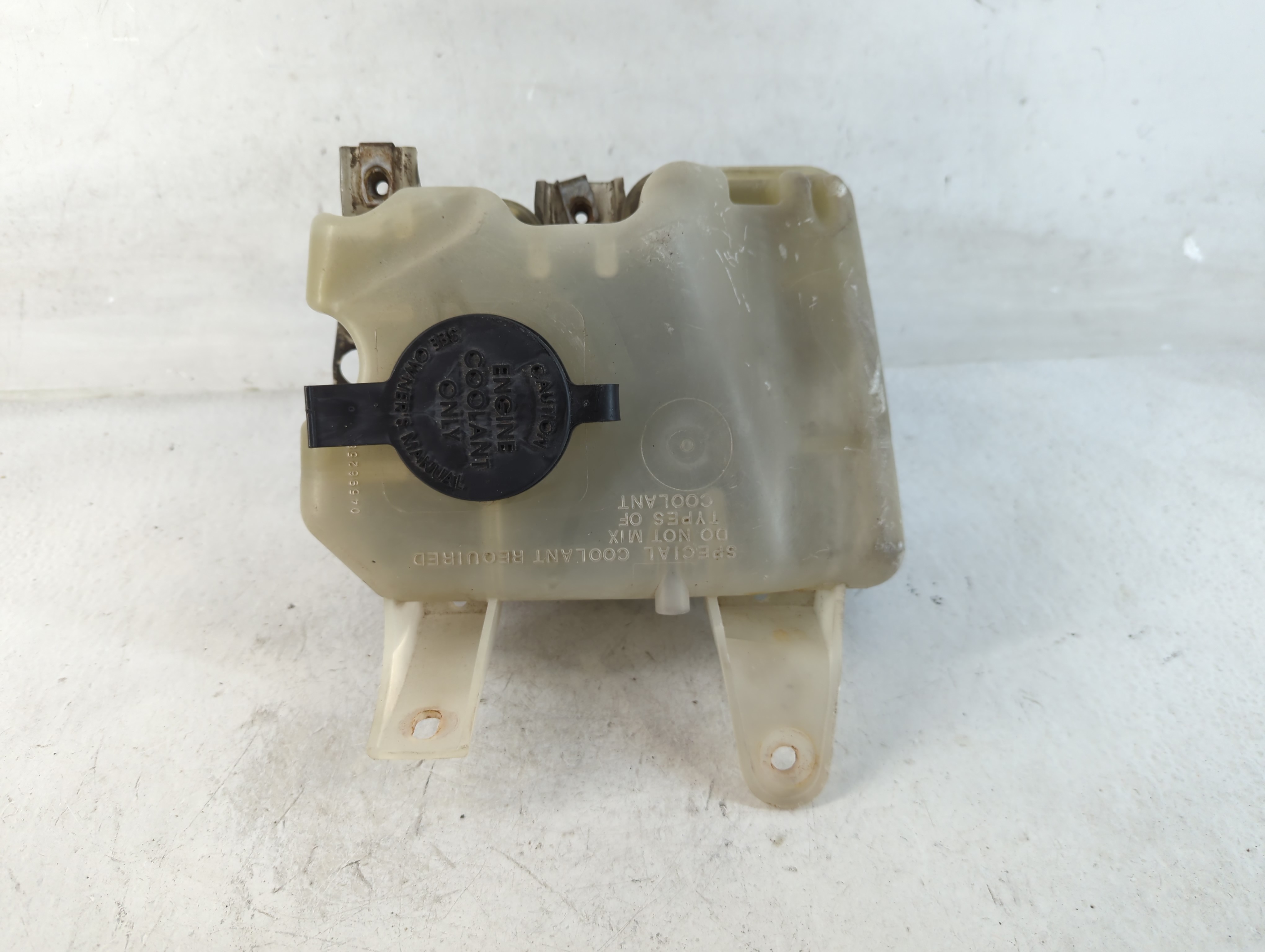 2001 Chrysler Sebring Radiator Coolant Overflow Expansion Tank Bottle 800269 - Oemusedautoparts1.com