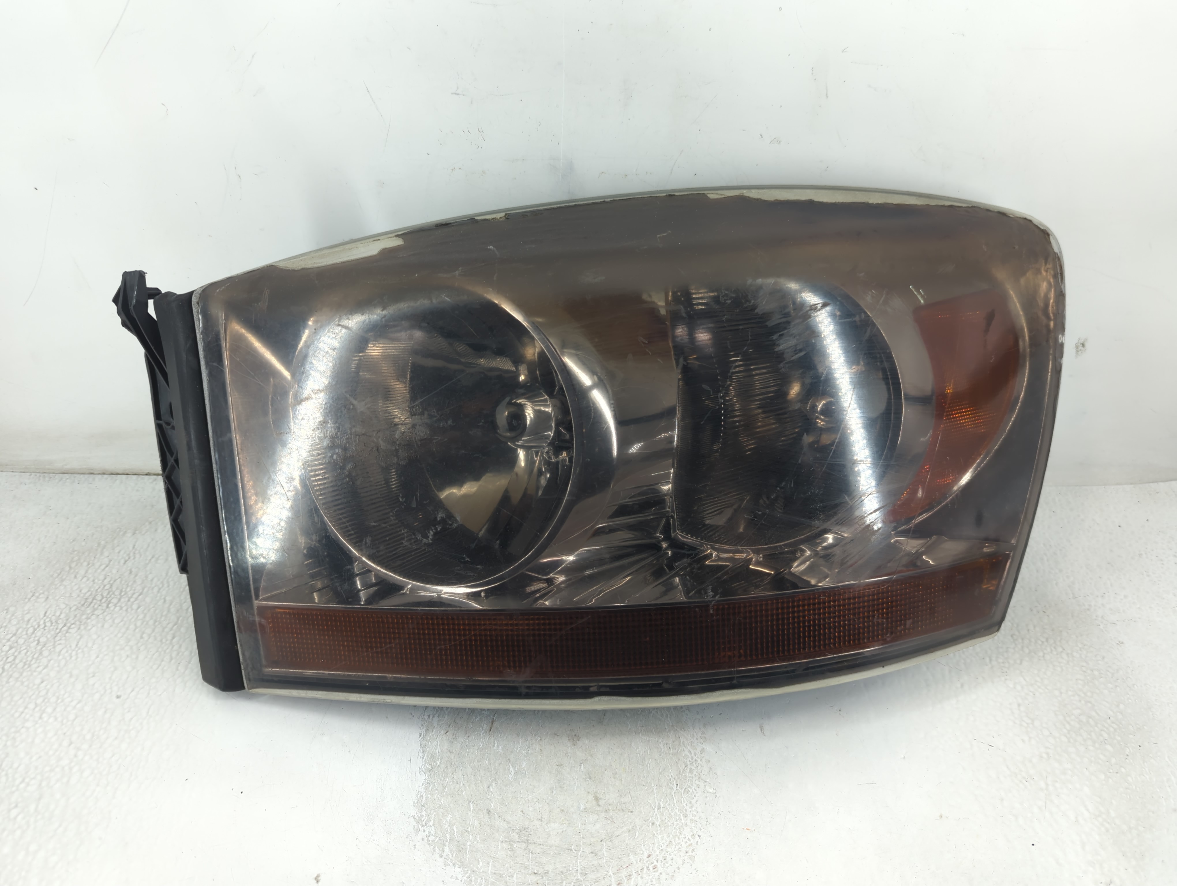 2006-2006 Dodge Ram 1500 Driver Left Oem Head Light Headlight Lamp 800381 - Oemusedautoparts1.com