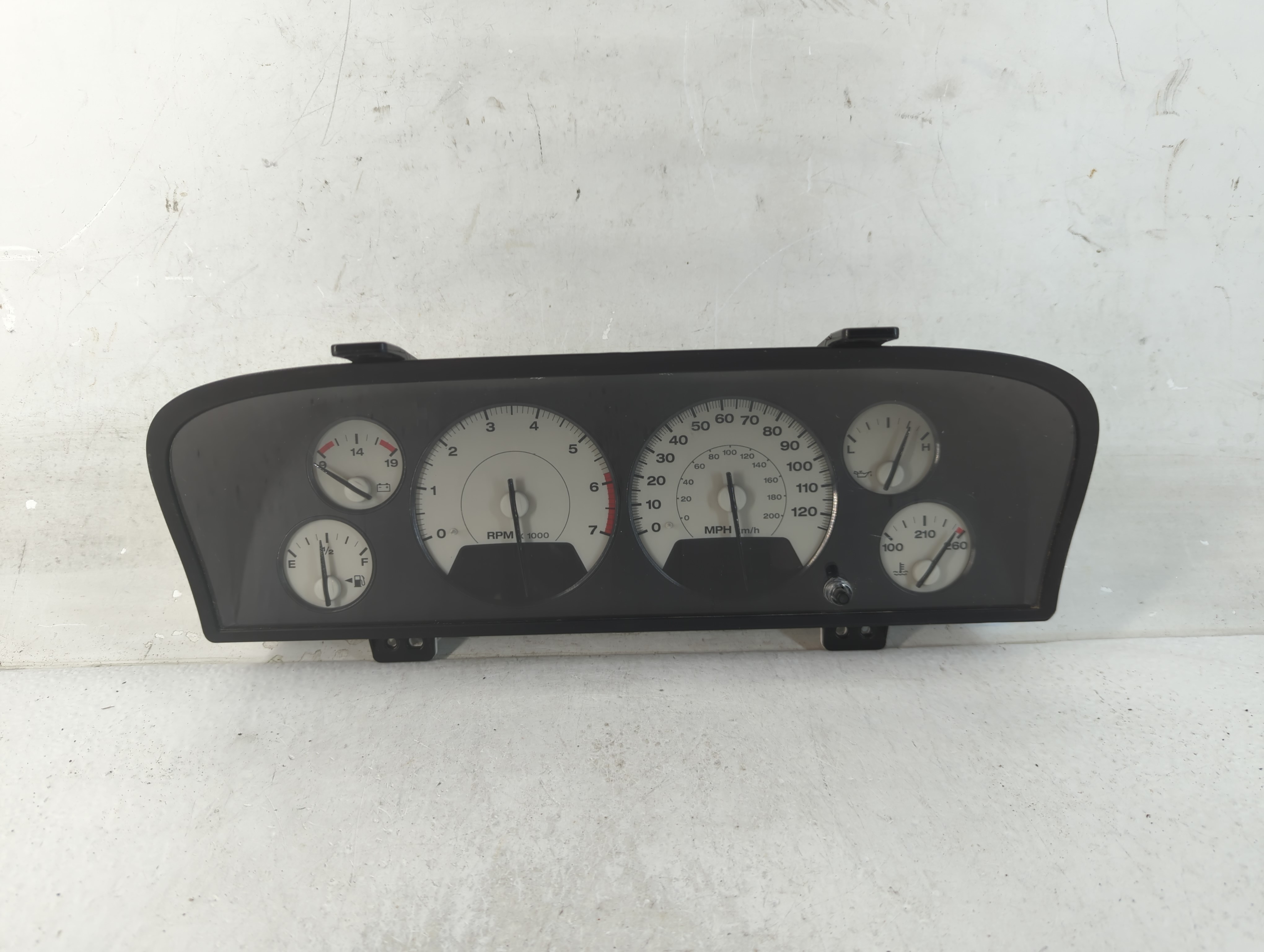 2002-2004 Jeep Grand Cherokee Speedometer Instrument Cluster Gauges 800592 - Oemusedautoparts1.com