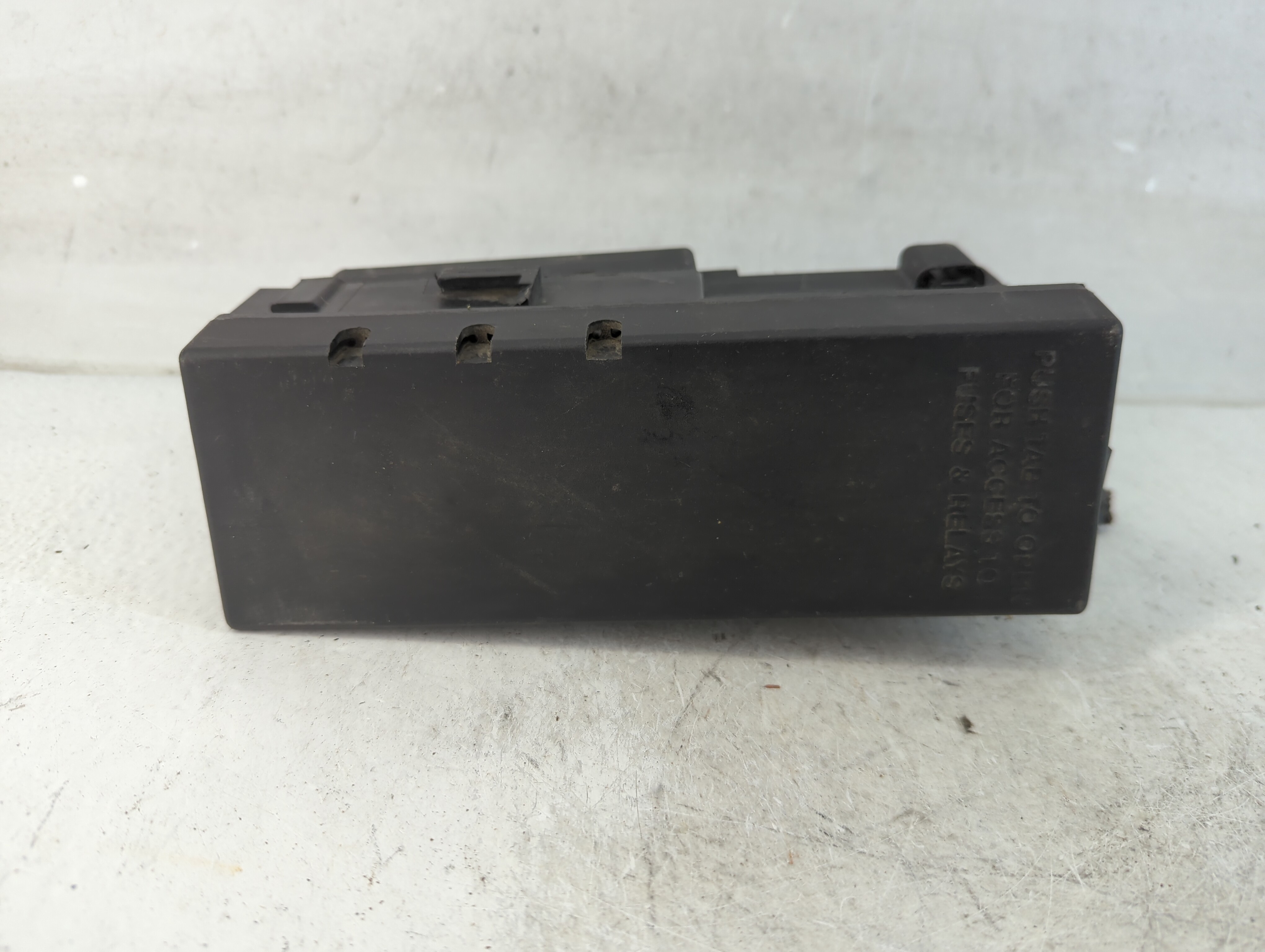 1994-1996 Jeep Grand Cherokee Fusebox Fuse Box Relay Module Tipm 56017949 800691 - Oemusedautoparts1.com